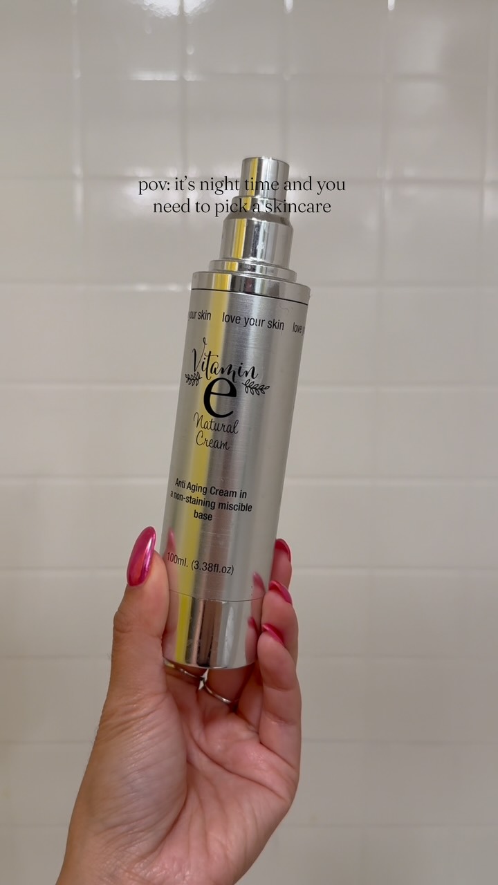 Which one are you going with? 😍
#beauty #vitamine #glowingskin #skincare #explore