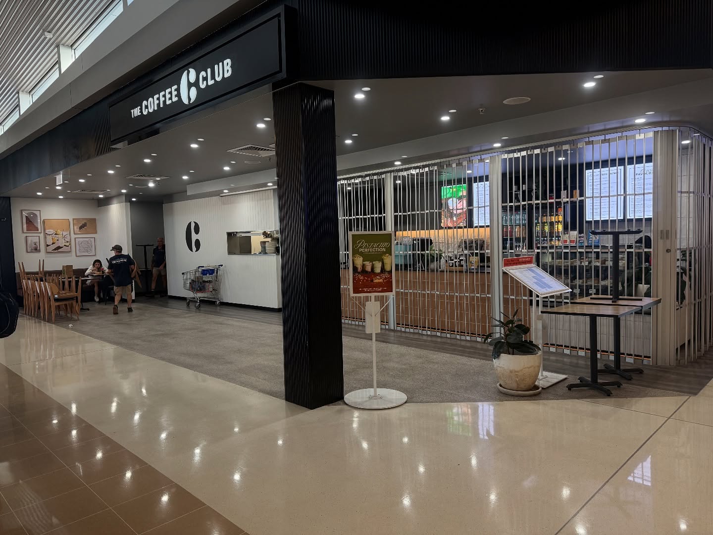 From worn-out to wow! ☕✨
Swipe to see the transformation of this café in beautiful Yeppoon, QLD.
Proud to bring a fresh new look to a place where great coffee meets great vibes.