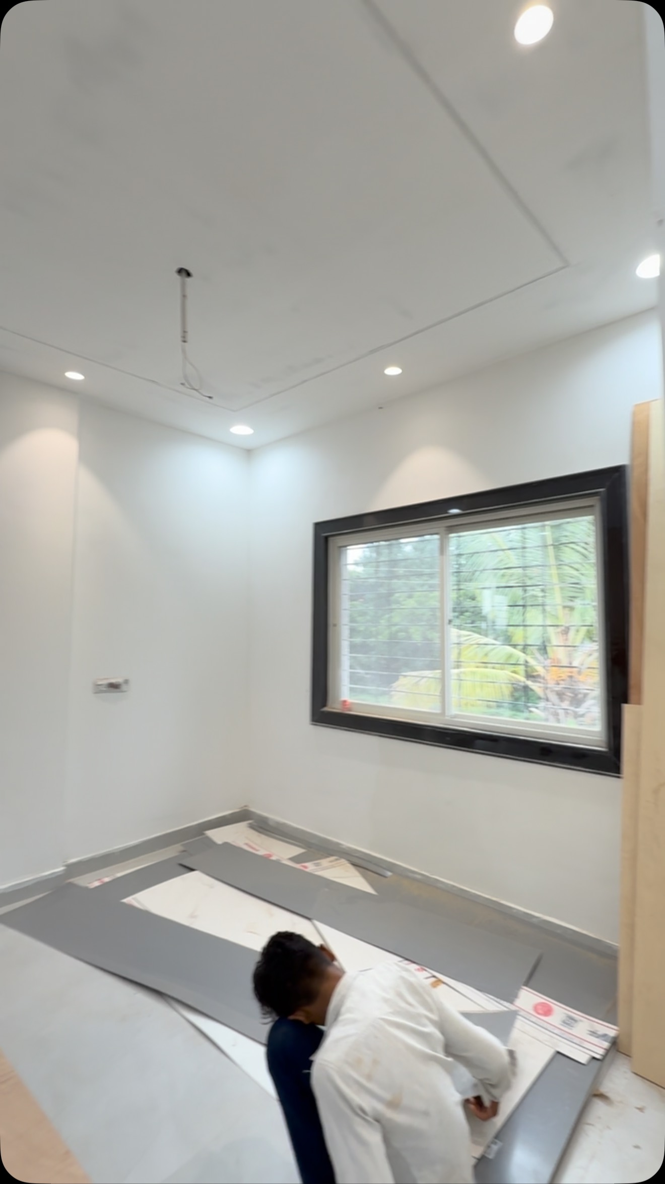 “Work in progress — where vision meets craftsmanship. Stay tuned for the final reveal!”
#mystiquekitchens #ongoing_project😍 #homedecor #viral #interiordesign #pune #luxuryinteriors #homeinteriors #interiorvibes vibes