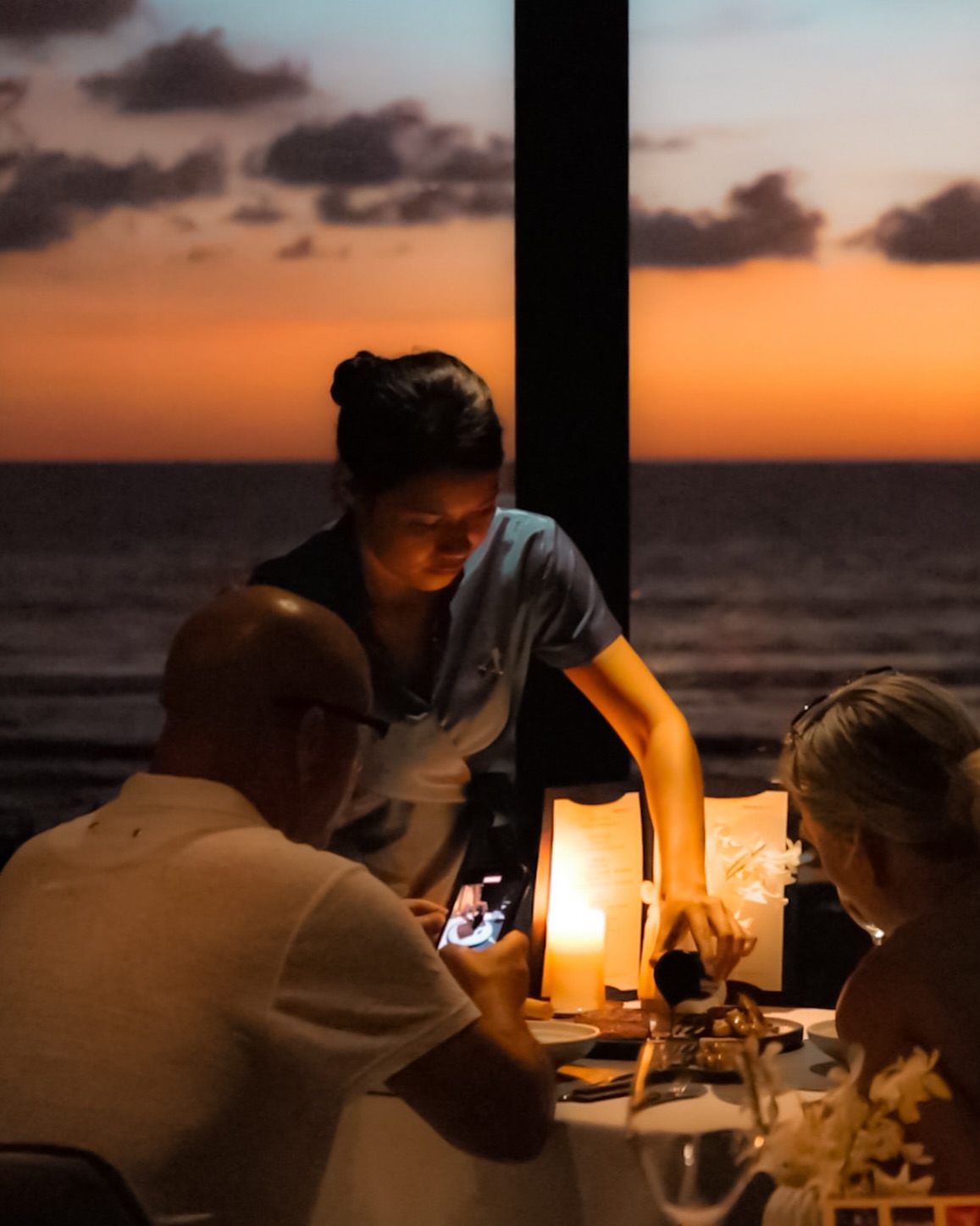 Service as stunning as the view.
At L’Arôme by the Sea, fine dining meets Phuket’s most breathtaking seascape.
#LaromeByTheSea #PhuketFineDining #SeaViewRestaurant