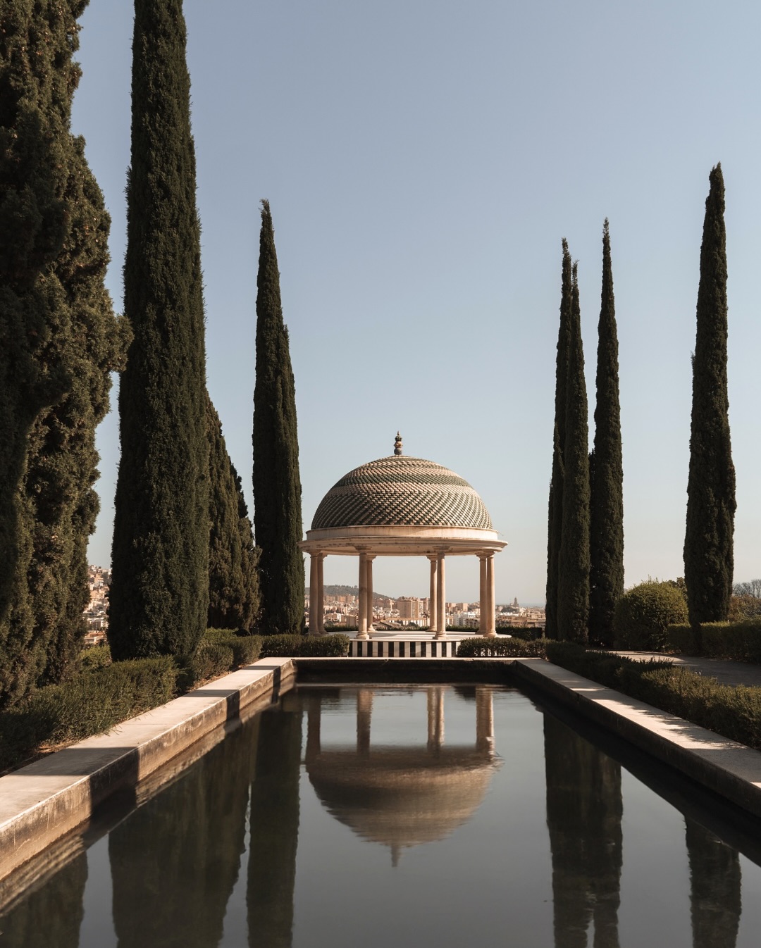 Every now and then, quiet impressions find their way into our feed - like visual bookmarks of places that moved us. Like this serene botanical garden in Málaga 🫶🏻
#malaga #andalusia #botanicalgardenmalaga #southernspain #spaintravel #mediterraneanlight #destinationwedding #weddinginspiration #creativeweddingduo #mijaspueblo