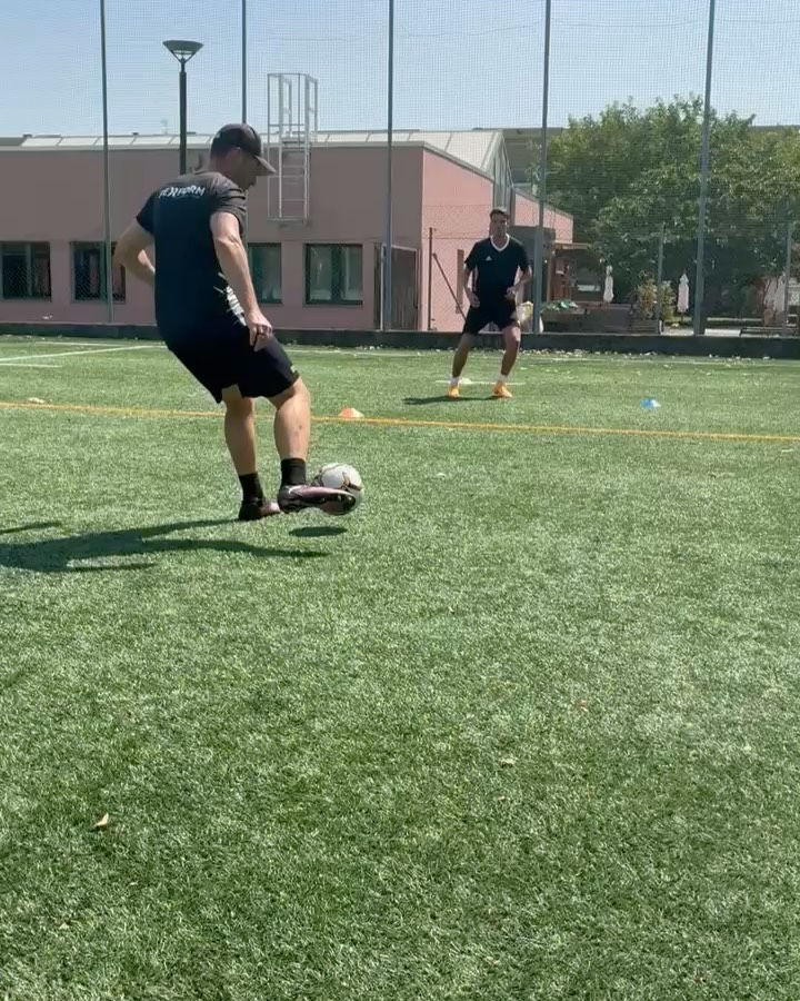 Unposted OFF SEASON 2025 ⚽️🥅🏋🏽
First in Italy :
•BERGAMO
•FORTE DEI MARMI
• ONLINE 🧑🏼💻
Scriveteci per info 😉