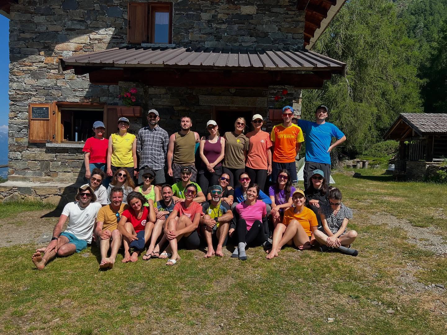 Qualcosa di magico 🤩
Felici di aver condiviso con @caigiovanivaltellinese un weekend pieno di spensieratezza, montagna, compagnia e tanto divertimento ⛰️☀️
Un grande grazie a @misci_yoga per un risveglio immersi nella natura 🧘♀️ e al duo @__scemodiguerra__ per aver allietato il nostro aperitivo 🍻 🎵
