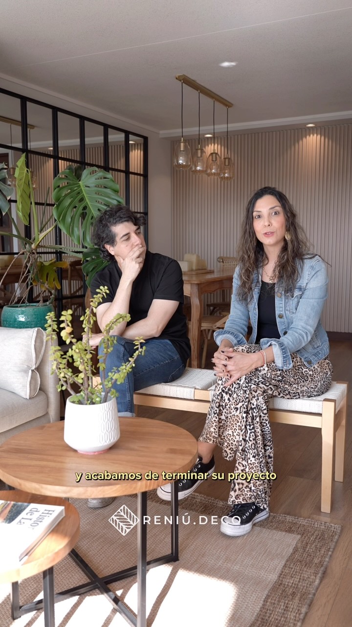 Hoy te compartimos el testimonio de Roberto Van Cauwelaert @robertovanc , quien nos abrió las puertas de su departamento en Ñuñoa para mostrar cómo fue vivir la experiencia #ReniúDeco 🙌🏻
Desde el primer encuentro hasta la entrega final, nuestro foco estuvo en entender su estilo, optimizar los espacios y crear ambientes que se sintieran propios. El resultado: un hogar con identidad, funcionalidad y mucha calidez ✨ 
Gracias, Roberto, por confiar en nuestro trabajo 👌🏻 ¿Tú también quieres transformar tu casa en un lugar que te represente?
📲 Escríbenos por WhatsApp al +56 9 9730 1385 para resolver dudas o pedir tu cotización.
#ReniúDeco #TestimonioCliente #ExperienciaReniú #DeptoÑuñoa #DecoPersonalizada #TransformaciónDeEspacios #InteriorismoChile #ConfianzaQueInspira #DecoReal #DecoChile #RobertoVanCauwelaert