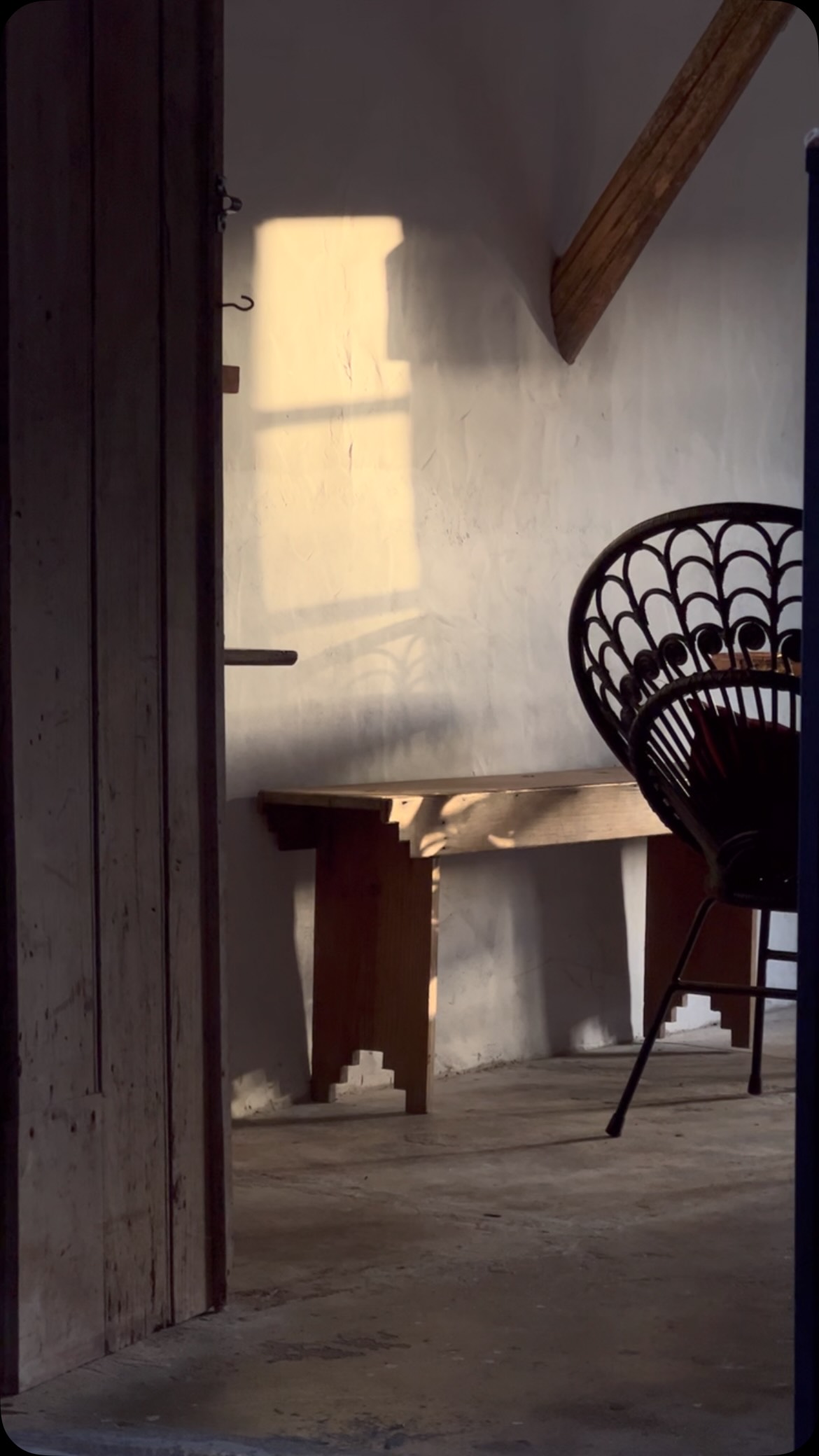 How slow mornings look at casa tudo bem
Being surrounded by nature allows you to disconnect, observe and feel the present moment
Beijinhos
#casatudobem #guesthouses #tudobem #slowmornings #portugal #obidos #baleal #daysofsimpleandslow