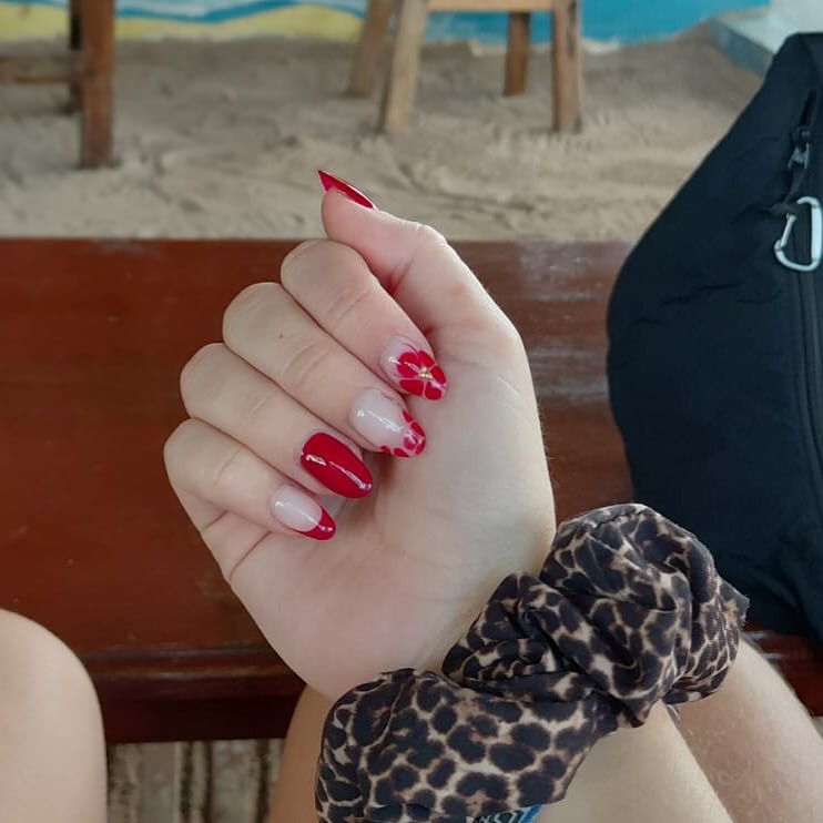 Experience our Talented nail techs and the amazing nail art they are able to offer 💅🏻creating your favourite Pinterest ideas .
Full cover tips with complex art overlay
To make a booking contact our
Business whatapp nr : 081 500 2238
-
-
-
-
#nails #pintrestnails #pintrestasthetic #pintrestinspired #stelliesnails #goshnails