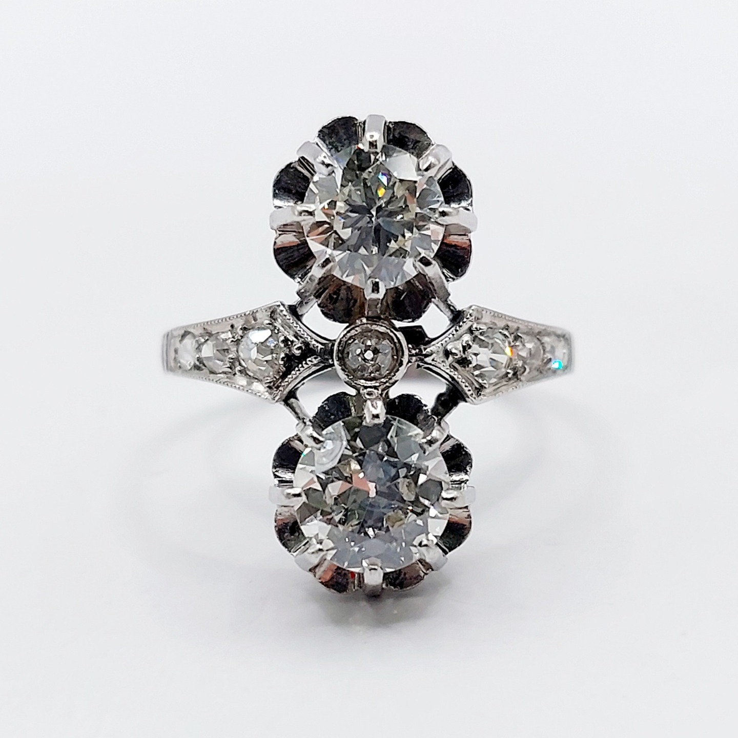 ///SOLD/// French art deco Toi et Moi ring Platinum set with 1.60 carats of old cut diamonds in a finely crafted setting (circa 1920)
PRICE : 2450€
Magnificent and very rare work of art deco French goldsmithing
Size: 52 FR / 6 US
Weight: 5.31 g
Diamond size 1: 6.2 mm (estimated at 0.85 carats)
Diamond size 2: 5.5 mm (estimated at 0.60 carats)
Small diamond size (x7): from approximately 2.2 to 1.5 mm (estimated at 0.15 carats in total)
Diamond in perfect condition, with a few tiny natural inclusions visible under a magnifying glass only
Head width: 19.5 mm
Micro-scratches from use
Hallmarks erased by an old sizing
#frenchjewelry #diamond #diamondring #antiquering #victorian #victorianring #marquisering #augustusjewels #vintagering #daisyring #daimondhaloring #artdeco #artdecojewelry #marquisering #toietmoi #toietmoiring
