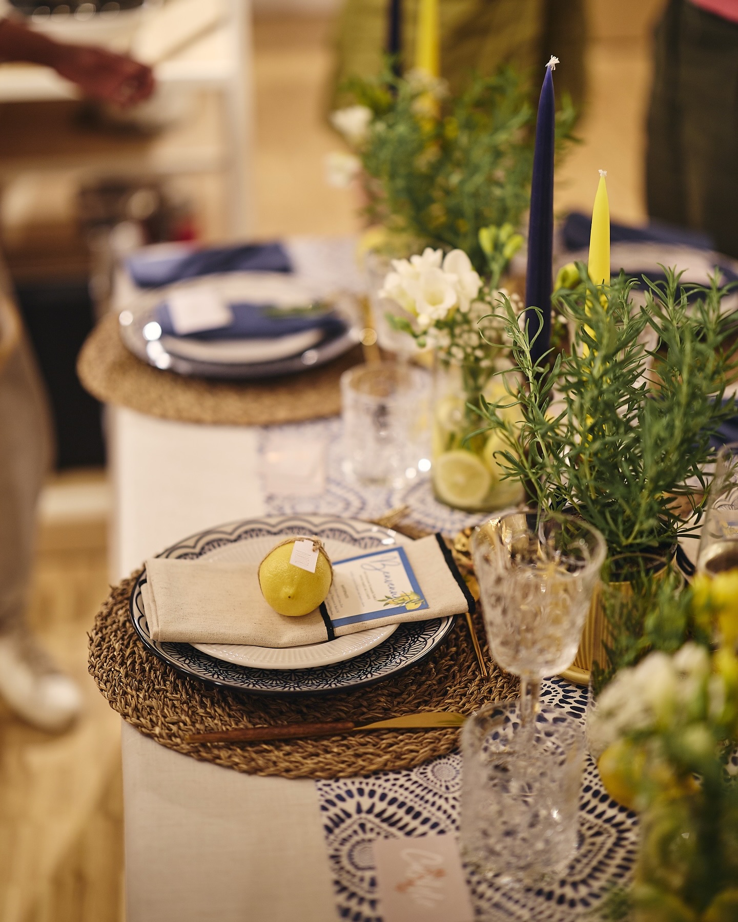 Aperol spritz in hand, beautiful people, stylish environment and laughter in the air — this @smeg_uk event had it all 🧡🍋
We were so excited to be part of the experience alongside amazing creative stations — a buzzing Aperol bar, a dreamy live tiramisu counter, personalised napkins (which sadly ran out by the time we queued — BUT lucky for us, we had our own Cushte napkins in our styling kit… so we sacrificed a few to get our initials stitched 😅)
The cherry on top? A cooking demo from the absolutely lovely @rachelkhooks — so warm, so talented, and the parmesan bites she made? Unreal 👌🏽
And of course… the appliances. Everywhere we turned, there was another stunning Smeg piece to ogle — beautiful finishes, clever features, and a very real “to buy” list to add to the forever growing list for my renovated home @blueprinttobeautiful
Grateful we got to experience something new 💛
Stunning photos taken by @sam_allard_photography @fisherstudiosuk
#SmegUK #RachelKhoo #CushteLondon #TablescapeExperience #AlfrescoEvent #ItalianEveningVibes #AperolMoments #TiramisuStation #NapkinPersonalisation #CreativeEventsUK #StyledByCushte #FoodAndDesign #SmegWishlist #DesignMeetsFunction #ParmesanBites #TableStylingUK #AlfrescoAtHome