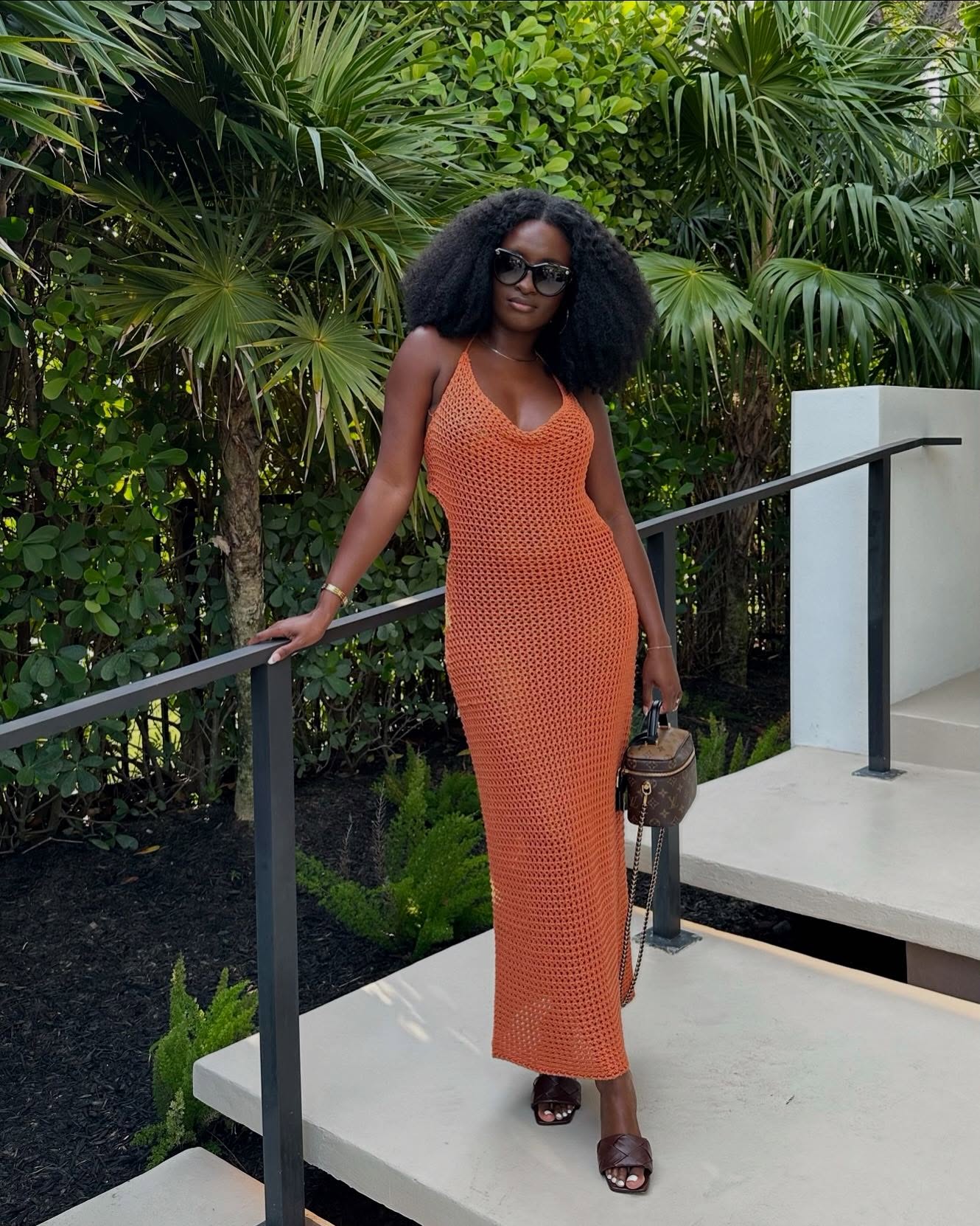 whether you’re having a beachside dinner in Miami or taking a boat tour through Lake Como, our curls (clip ins, wefts, u part wigs, ponytails) are perfect for your next vacation 👩🏾🦱
Our co-founders @yvettecorinne and @say_lindsay both wearing the Coils wefts (sew in)
#naturalhaircommunity #naturalhaircare #naturalhairstyles