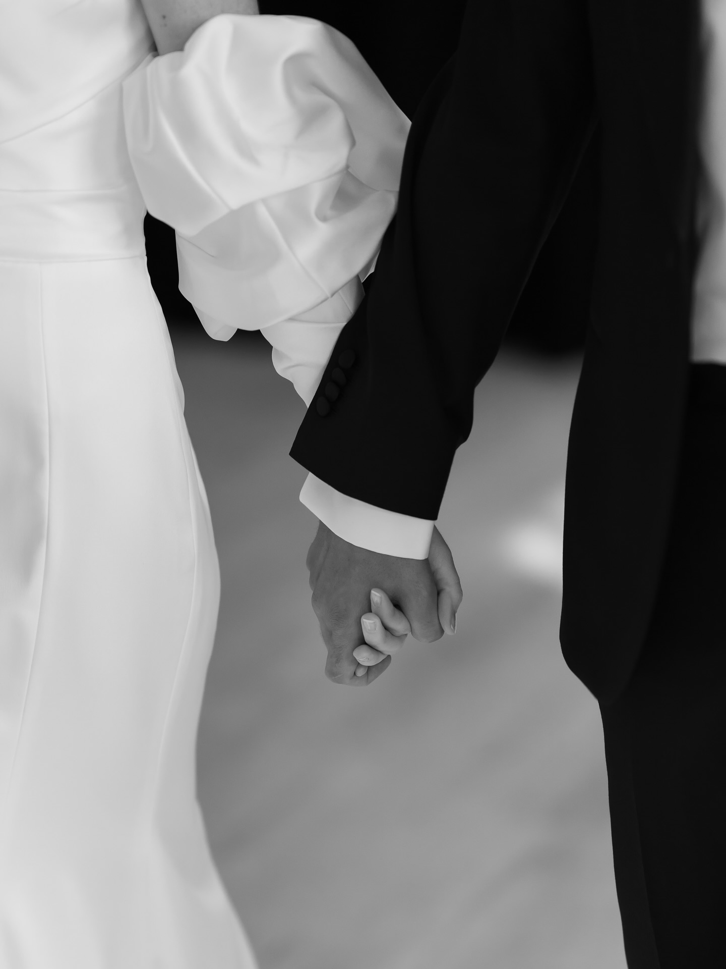 Did you know that part of our wedding planning service is also recommending you the best bridal stores which will have the brand or the styles that you envision? 👰🏽♀️🤵🏾🤍💫 Sometimes it‘s a really hard quest, and we are here to make this time fun and exciting, instead of stressful!
Planner: @ajaweddings
Location: @goethesballhaus
Kleid: @theone.dress.day.love
Foto & Video: @sentida.photography
Papeterie: @jubelzeiten_papeterie
Floristik & Dekoration: @deko.liebelei
Stühle, Teller, Besteck: @vonrock.de
Trauredner: @wordsoflove_traurednerin
Schmuck: @dalou_jewelry
Bride: @modelcouple_diana.tobias
Rings: @juwelier_ottoparr
Stylist: @byjennykruse
Torte: @cakeart_martinka
🪩www.ajaweddings.com
💌info@ajaweddings.com
#weddingdress #hochzeitskleid #italianwedding #hochzeitsplanerfrankfurt #weddingitaly #weddingcroatia #verlobt #ajaweddings #weddingflowers
#hochzeitsplanerfrankfurt #weddingplannercroatia #weddingplannerlakegarda