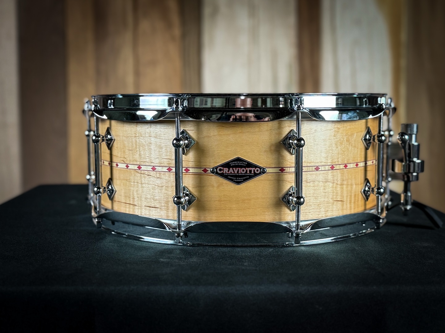 Custom Shop 5.5x14 Maple with Red inlay, 45 degree bearing edges and finished in satin oil. #drums #solidshelldrums #craviotto #craviottodrums #drummer #snaredrum #maple