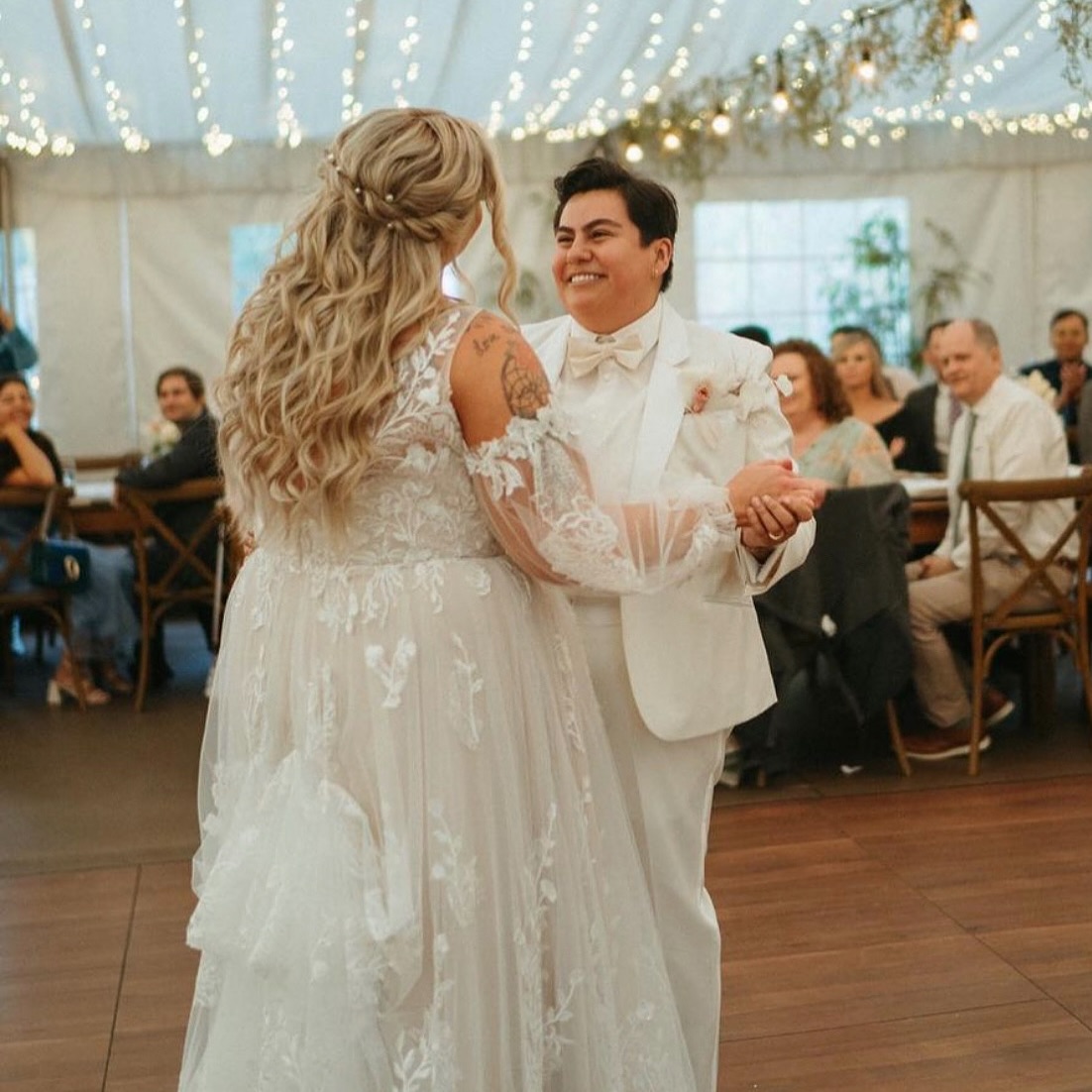 July Brides… It’s your wedding month! 🎇
#bridalhair #bridesmaidhair #bridalhairinspo #weddinghair #bridalhair #travelinghairstylist #bridehair #updo #halfuphalfdown #bridalpony #bridalponytail #vahairstylist #vabridalstylist #vaweddings #braids #staffordvabridal #staffordvaweddings #staffordvabridalstylist#quanticobridalhair #quanticovaweddinghair #northernvirginaweddings #dmvwedding #dmvbridalhair #dcweddings #dcbridalhair