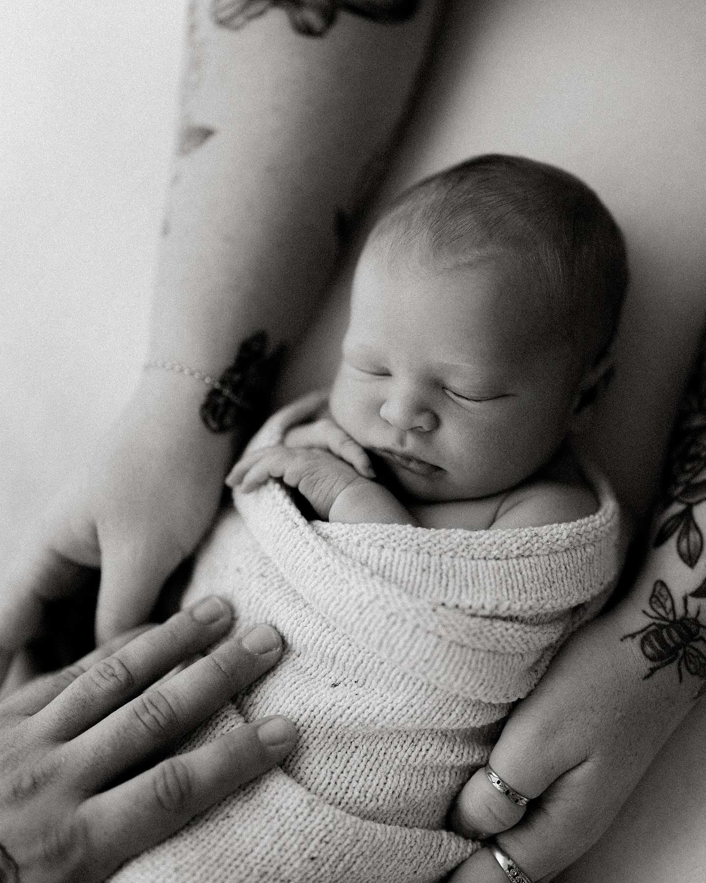 Imposter syndrome hitting so darn hard but we’re here trying to not listen to that and we are posting anyway 🫣
Photographers IYKYK 🫠
Some moments from my Brisbane workshop with the scrumptious Reggie ✨