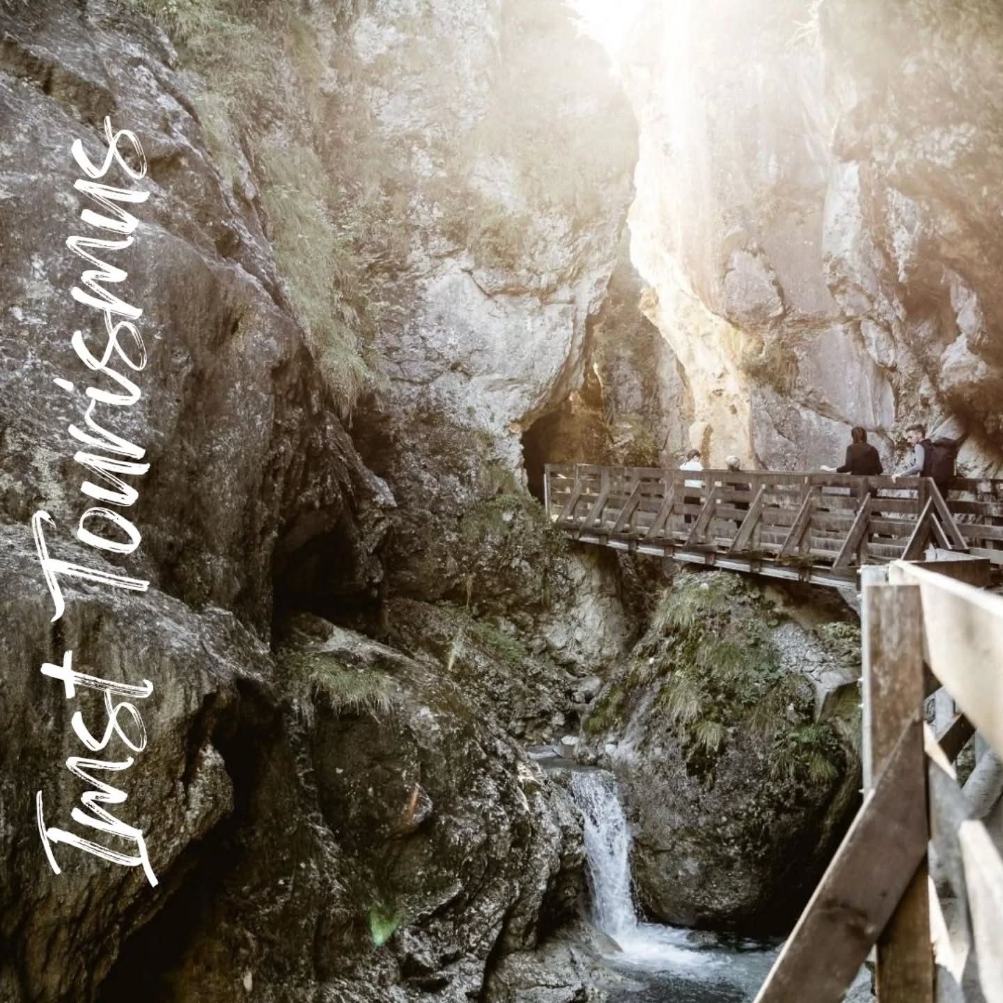 jeden tag magisch.
project details //
w/ @outdoorregionimst
task: texting website
more: www.imst.at
#tanjastexte
#tanjavogt
#textingstudio
#zeichenstilundemotion