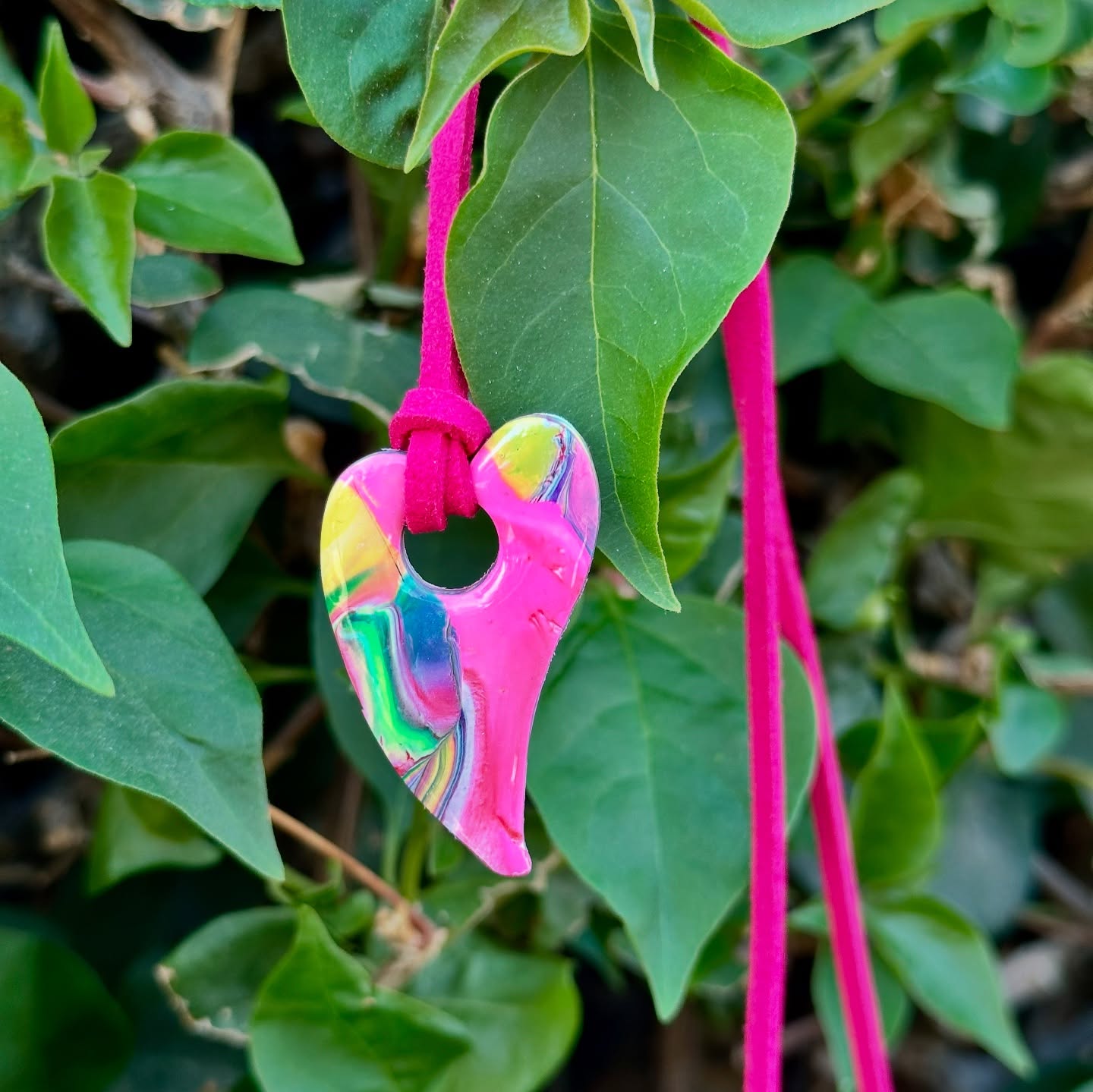 Lo nuevo en Bruja Cósmica 🫶🏼🪻
Collares en Clay y hilo disponibles por DM
#greenwitch #boricuagirl #clayjewelry #craftespañol #fyp #puertoricotiktokt #magiatiktok #magiccraft #boricua🇵🇷 #boricua #craftideas #crafttok
#apoyalocalpr #polymerclayearrings #clayearrings #shopsmall #boricua🇵🇷 #handmade #clayallday #polymerclayearrings #polymerclaytutorial #polymerclayartist #arcillapolimerica #arcillapolimericatips #polymerclaycreations #resina #resinajewelry #resinaccessories #PolymerClayCreations
#ClayCutters #ClayCommunity #SmallBizSupport