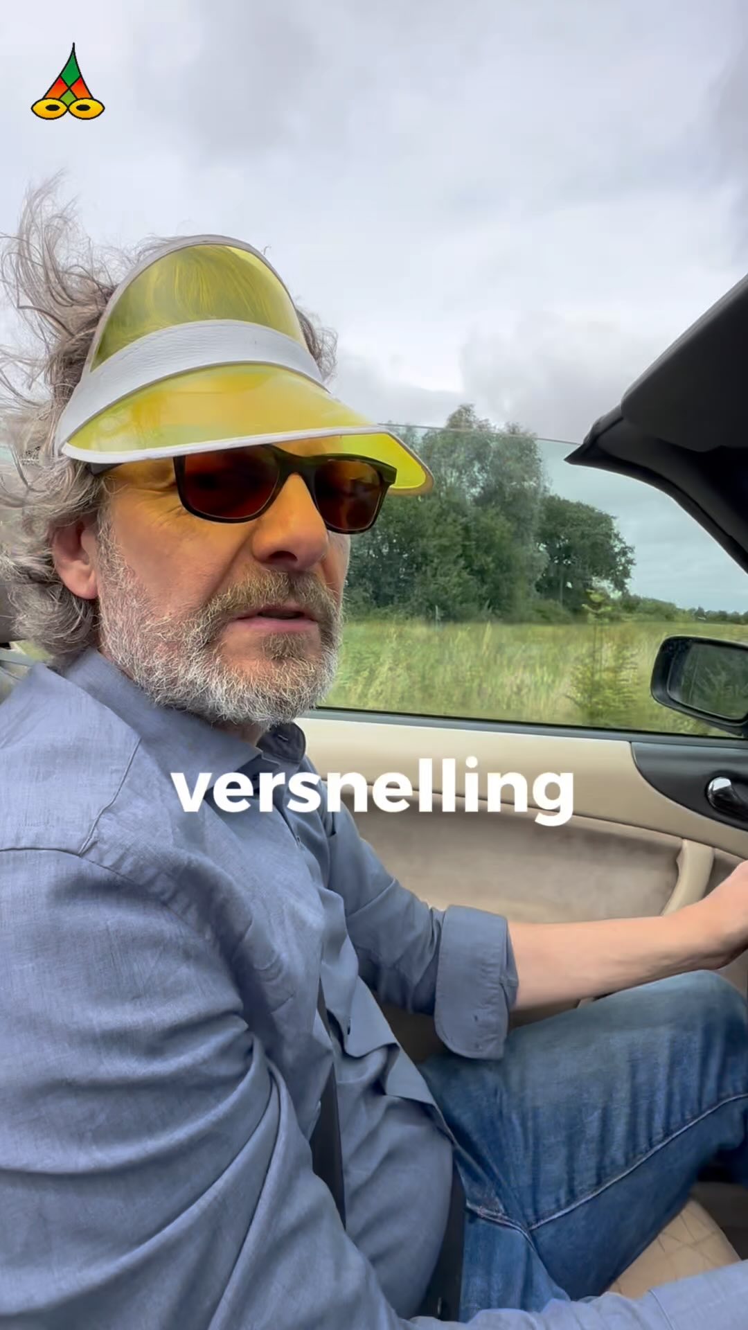 – Versnelling 🚴♂️
Binnenblad, buiten mezelf.
Ik zoek het verzet dat klopt met mijn ademhaling.
Soms is dat trappen. Soms terugschakelen.
Volg het @poeziejournaal - dichterlijke reportages met rechte rug en open hart.
✍️ Maurice Jonkers & 🎥 Hilma ten Boske
Wil jij ook een gedicht of optreden?
Stuur een DM of kijk via de link in bio.
#poëziejournaal #houdezonzijde #tourdefrance #wielrennen #dichteropdefiets