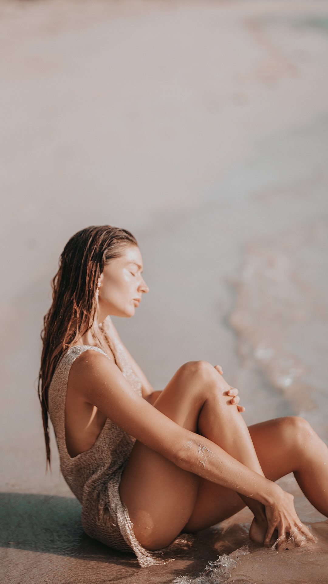 Ever seen a view like this? 🥹
If you’re craving peace, privacy, and panoramic views of the ocean and the iconic cliffs of Los Gigantes… Crystal might just be your perfect hideaway.
✨ Wake up to silence. Fall asleep to sunsets.
✨ Enjoy quiet luxury, every day.
Ready for a getaway that feels this good?
Tap the link in bio for the best prices — and make the view yours 🤍
___
#discovertenerife #visittenerife #luxuryholidayrentals #vakantiehuis #vakantiehuisspanje #vakantieappartement #losgigantestenerife #vakantieinspiratie #luxuryholidays #vakantiewoning #luxurytenerife #luxuryvacationrentals #dreamvacations #travelinspo