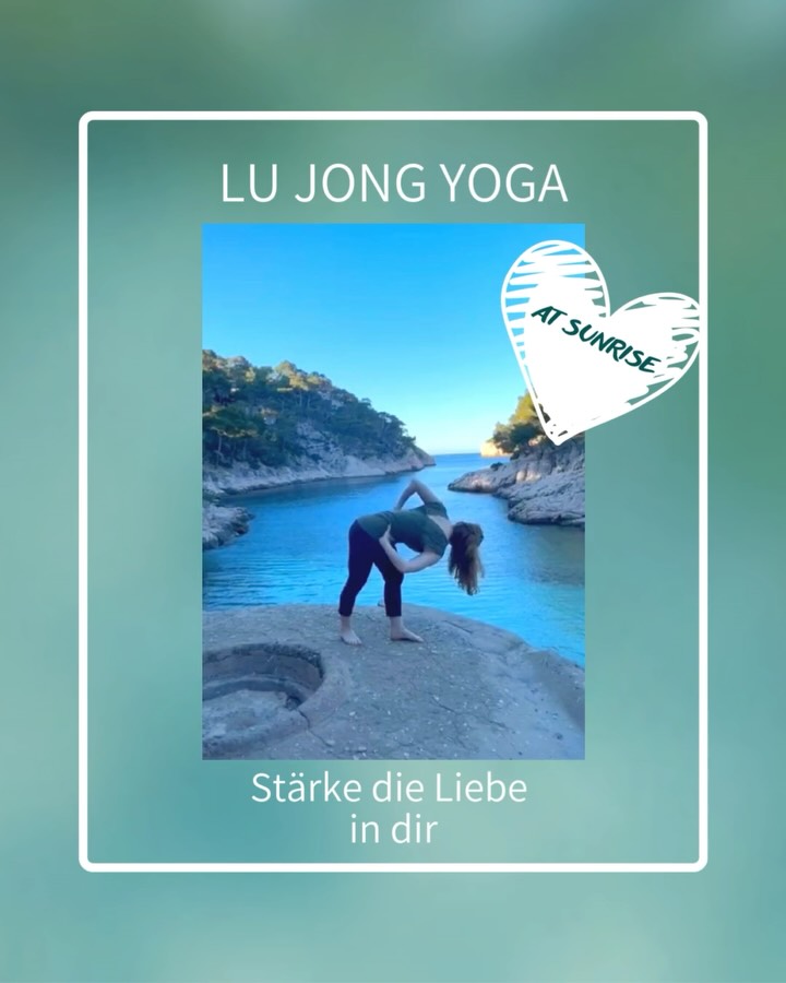 💞WIE GROSS IST DIE LIEBE ZU DIR SELBST
und anderen wirklich?
🥹UNSERE WELT IST ZUWEILEN SEHR LIEBLOS.
Und das fängt bei uns selbst an.
😒AUCH ICH KENNE DIESE MOMENTE VON LIEBLOSIGKEIT.
Und sie machen wahrlich keine Freude.
🐎GENAU DANN HILFT MIR DAS WILDPFERD.
Die Lu Jong Yoga Übung öffnet mein Herzchakra.
💫SIE HILFT MIR, FREUDLOSE EMOTIONEN ZU TRANSFORMIEREN,
In Wertschätzung und Liebe - für Umstände, andere Menschen, mich selbst.
💓MEIN HERZ WIRD WEICHER, WEITER.
Ein wohlig-sanftes Gefühl kann sich in mir ausbreiten.
🌅UND WENN ICH DIE ÜBUNG ZU SONNENAUFGANG PRAKTIZIERE,
nehme ich diese (Selbst-)Liebe dankbar mit in einen freudvollen Tag.
🥰WILLST DU DIE LIEBE IN DIR STÄRKEN?
❣️❣️❣️❣️❣️❣️❣️❣️❣️❣️❣️❣️
💃JETZT LU JONG SCHNUPPERN KOMMEN!💃
❣️❣️❣️❣️❣️❣️❣️❣️❣️❣️❣️❣️
🗓️WANN:
03. und 10. Juli 2025.
Jeweils 19-20 Uhr.
📍WO:
Beim Friedhof Uetliberg in Zurich.
Bei schlechtem Wetter findet Lu Jong im Platzhirsch in Zuerich-Wiedikon,
am Bernhard-Jäggi-Weg 35 statt.
ℹ️ALLE INFOS FINDEST DU IM LINK IN DER BIO.
Oder hier zum Kopieren: www.sarawyss.ch/lu-jong.
Ich freu‘ mich von Herzen auf dich.
😍ERLEBE, WIE LU JONG BLOCKADEN LÖST
und deine innere Balance stärkt.
❣️❣️❣️❣️❣️❣️❣️❣️❣️❣️❣️❣️
💌MELDE DICH JETZT PER DM AN.💌
Ich freu‘ mich von Herzen auf dich.
❣️❣️❣️❣️❣️❣️❣️❣️❣️❣️❣️❣️
💞❗️WICHTIG: BITTE BEACHTE, ...❗️💞
❗️❗️DASS DAS VIDEO KEINE ÜBUNGSANLEITUNG IST.❗️❗️
Hierfür braucht es Informationen zu Körperhaltung, Atem etc. Das korrekte Ausführen der Übung ist essentiell, damit sie ihre Wirkung entfalten kann und der Körper keinen Schaden nimmt. Wende dich gern an eine zertifizierte Lehrerin, um Lu Jong kennenzulernen. Du bist herzlichst willkommen in meinen Kursen.
❣️WAS HILFT DIR, LIEBEVOLL MIT DIR SELBER UMZUGEHEN?
Ich freue mich auf deine Inspirationen dazu in den Kommentaren.
#lujong
#lujongyoga
#tibetanyoga
#yogazürich
#yogafürfrauen
#achtsamkeitsmeditation
YOGA
MEDITATION
ACHTSAMKEITSMEDITATION
ENTSPANNUNG
RUHE
BALANCE
GESUNDHEIT
WOHLBEFINDEN
