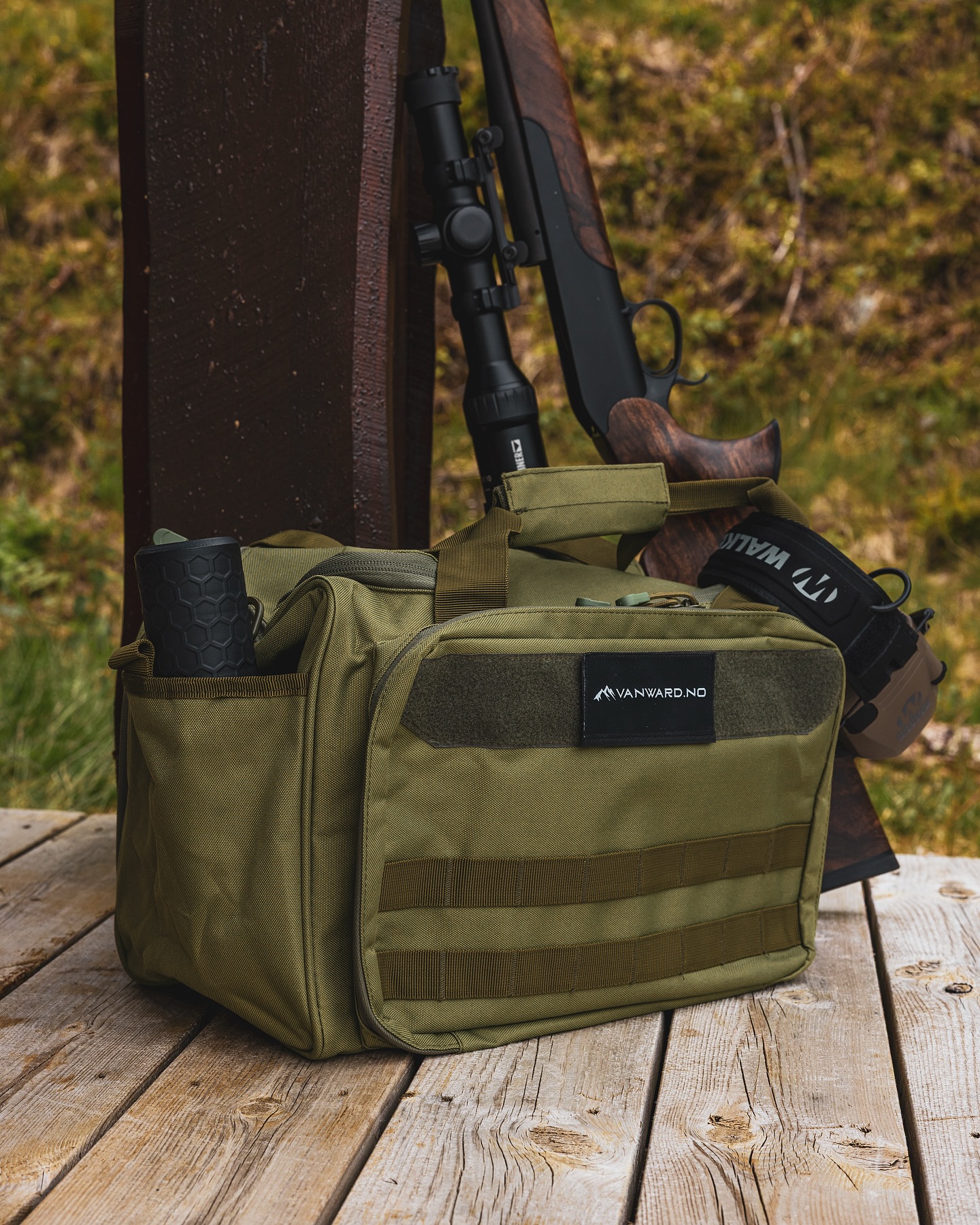 🎯 Everything you need for a full day at the range.
Our rangebags are built for practicality and all-day use, with room for ammo, gear, tools and of course - your Vanward suppressor.
Available in black, green, and khaki to suit your style