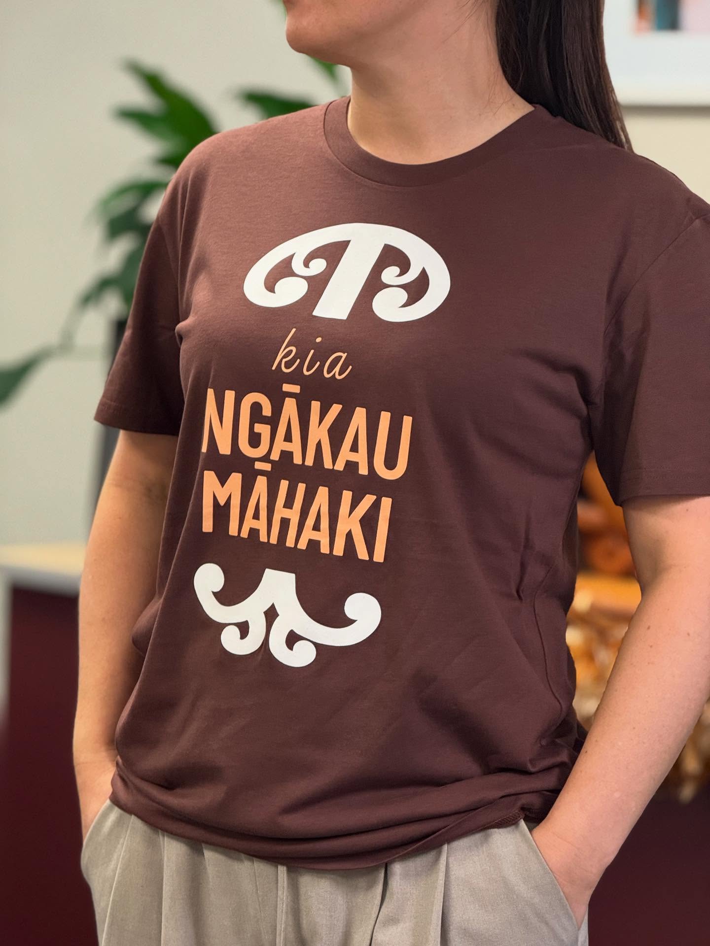 🚨🔔‼️NEW MERCH‼️🔔🚨
If you couldn’t make it to Ako Ararau and missed out on our new tīhāte 😭, kaua e maharahara, 😅 we’ve got our brand new, fresh off the truck, 🤎 Kia Ngākau Māhaki 🤎 tees up on our shopify toa! 🤩
Ko te ture tuarima 🖐🏽 o te Te Ataarangi: “Kia ngākau mahaki, tētahi ki tētahi” #iykyk
Our classic 💚🧡💛 Whiua ki te ao 🩷🩵❤️ design is now available as a crew neck also! Just in time mō te hōtoke. ❄️🥶
Hurō e te whānau! See our linktree in bio to visit our online store. 🫶🏽
#teataarangi #kiangākaumāhaki #whiuakiteao #tereomāori #kiaora