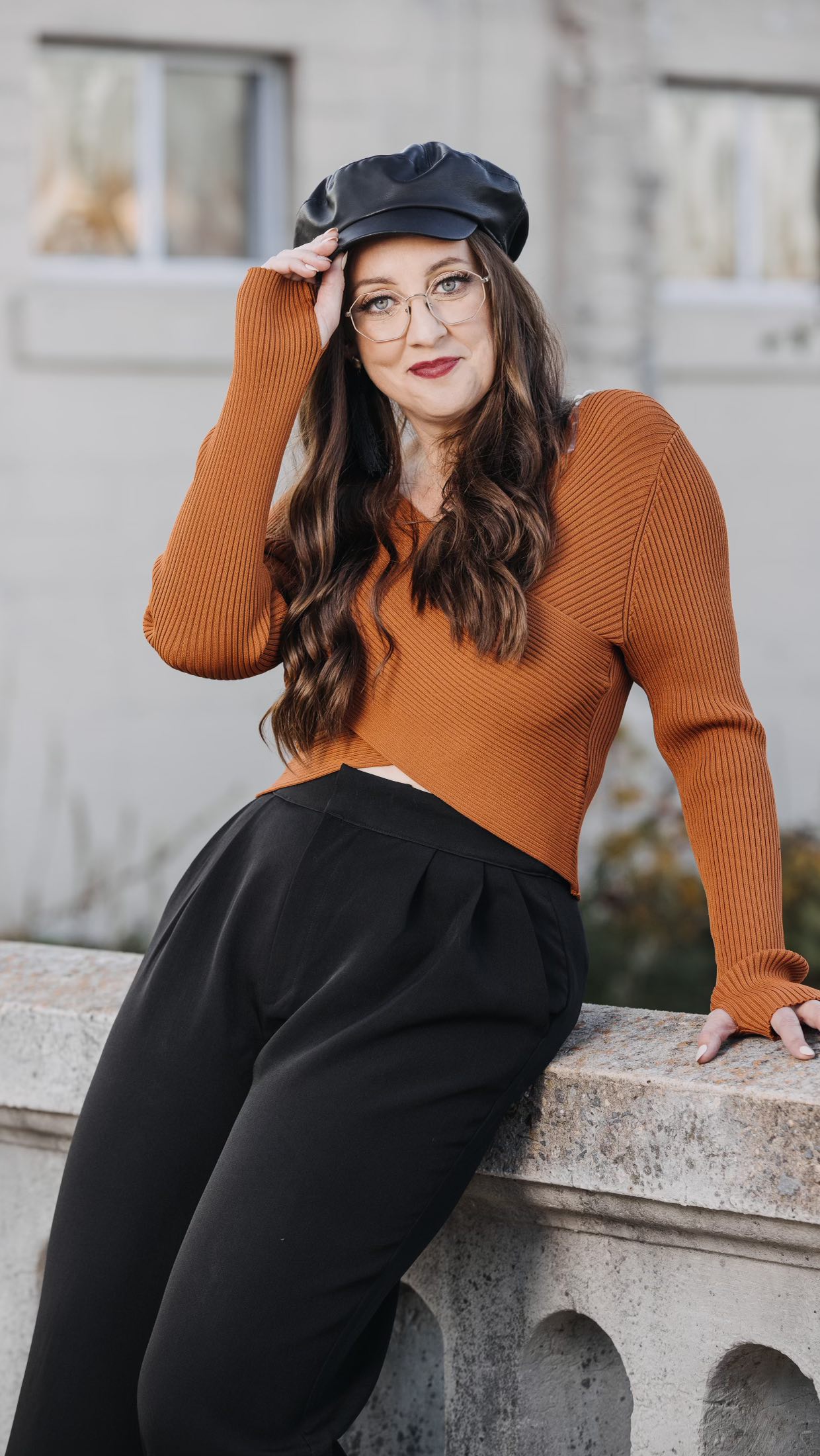 8 inches off to make some kids feel better!
I carry two cameras ALL DAY and my hair was getting stuck in the straps and I would hear it break/rip. So grateful to be able to help @childrenwithhairloss with their mission. My oldest daughter has donated lots of times. This is my third donation!
Thanks to Clara for having the best chats in your chair! @claravelva
#delawarehair #delawareweddingphotographer #shannonritterweddingphotography