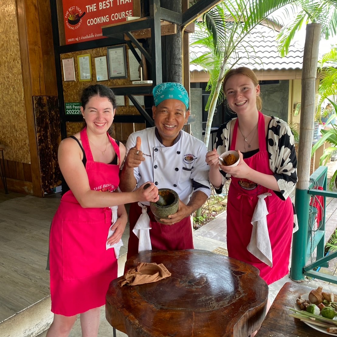 Discover the authentic taste of Thailand with the best Thai cooking course in Chiangmai! 🇹🇭🙌
Explore local markets, craft curry paste, and wander through organic gardens and rice fields, creating unforgettable memories.
#thebestthaicookingcourse #cooking#thaifood#chiangmai #thailand