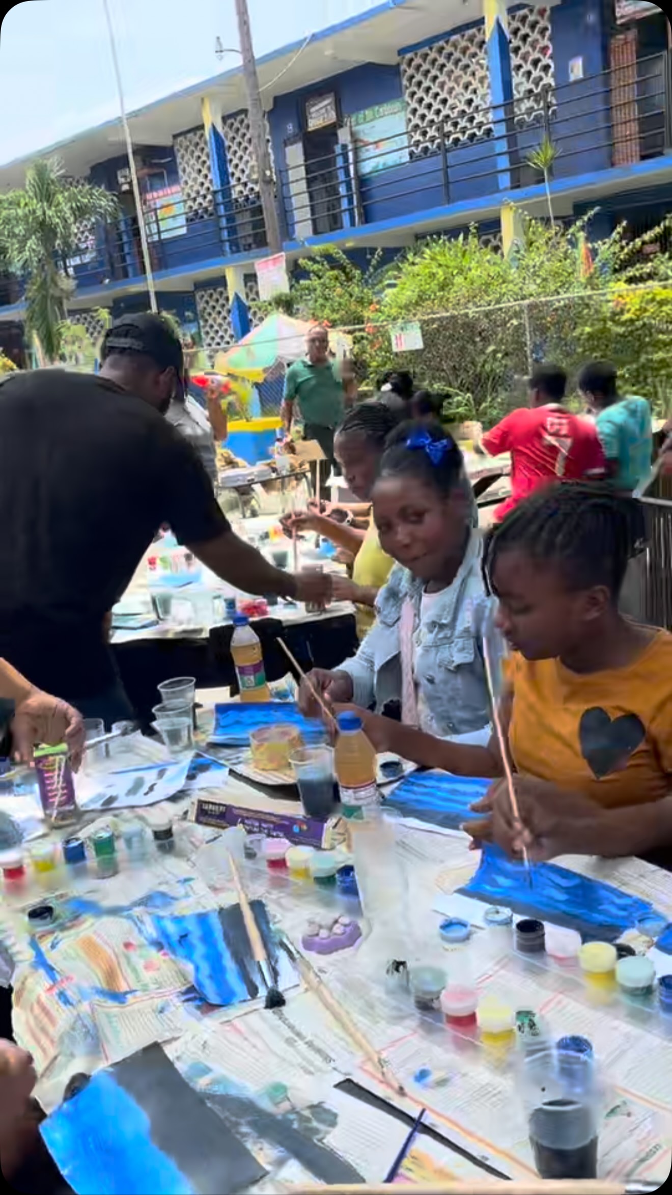 Always a pleasure connecting with the future of our communities. The gratitude that they always show, it’s bring joy to my heart. #BarracksRoadPrimarySchool#Mobay#RoyThompsonFoundation#givingbacktothecommunity❤️