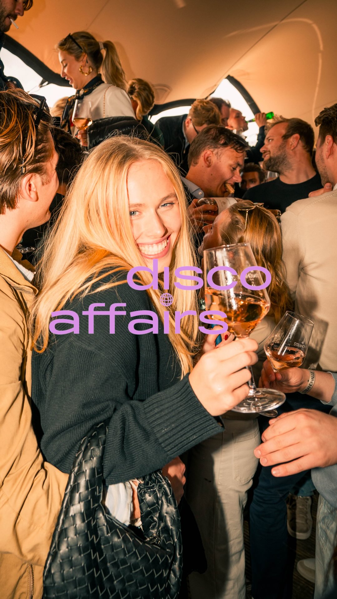 Get ready for another round of DISCO AFFAIRS
DAYDRINKING at its finest – this Saturday 05.07. | 14–18h | @ristorante.belvedere.hamburg 💃
Only a few online tickets left – don