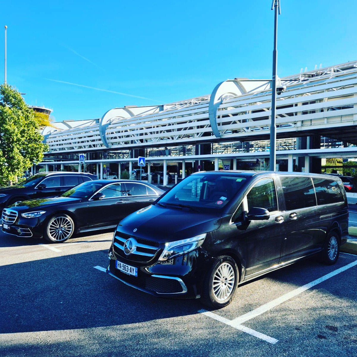 🚐 Introducing Our Mercedes V-Class Fleet
When your clients travel in groups, comfort and luxury shouldn't be compromised.
Our Mercedes V-Class vehicles are the perfect solution for:
✅ Group Tours - Accommodates up to 7 passengers in premium comfort
✅ Corporate Delegations - Professional transport for business teams
✅ Family Transfers - Spacious luxury for families with luggage
✅ Event Transportation - Coordinated group arrivals at venues
✅ Airport Transfers - Seamless group pickups from Nice, Cannes, Monaco
Why Tourism Agencies Love Our V-Class:
🔹 Premium Mercedes comfort and reliability
🔹 Professional chauffeur service (no hats, elegant uniforms)
🔹 Flexible pricing - hourly rates from €120 (day) / €130 (night)
🔹 24/7 availability
🔹 Extensive coverage across the French Riviera and beyond
From Nice Airport to Saint-Tropez, from corporate events to leisure tours - our V-Class fleet ensures your groups travel in style.
Ready to book group transportation?
📞 +33 6 15 57 10 22
📧 contact@azur-experience.fr
🌐 www.azur-experience.fr
#MercedesVClass #GroupTransport #TourismAgencies #CorporateEvents #FrenchRiviera #LuxuryTravel #ProfessionalChauffeur #AzurExperience #GroupTours #EventTransportation