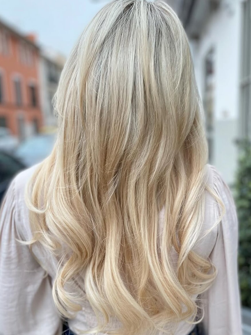 HIGHLIGHTS & EXTENSIONS ✨
Work by Tanja
#extensionspalmademallorca #hairstylistpalmademallorca #hairdresserpalmademallorca #palmademallorca