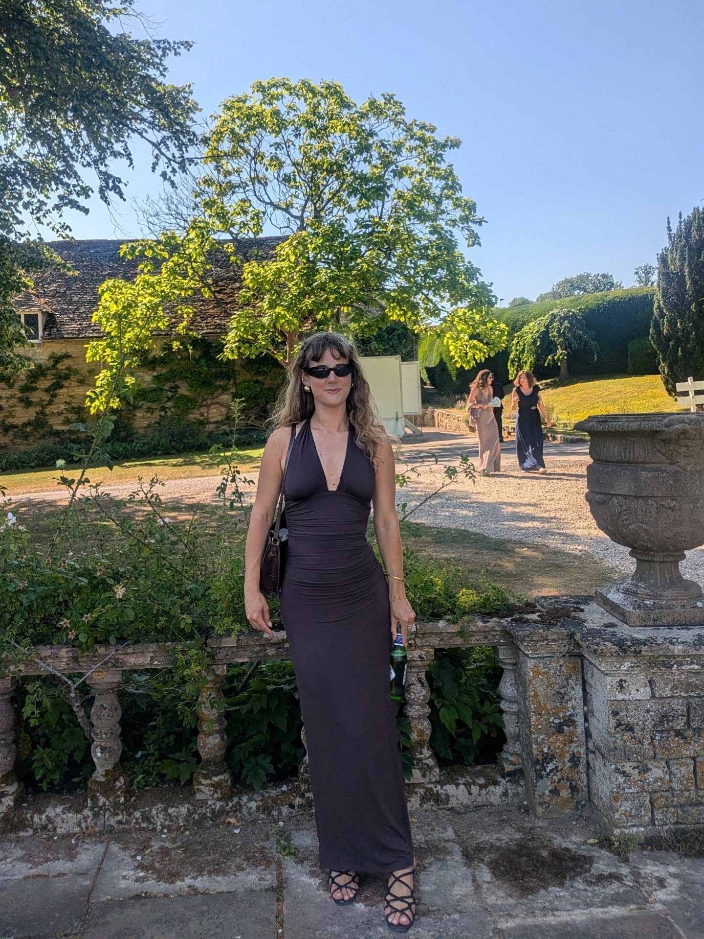 So fun to get dressed up, eat delicious food and drink delicious cocktails last weekend. Beautiful wedding in the Cotswolds!