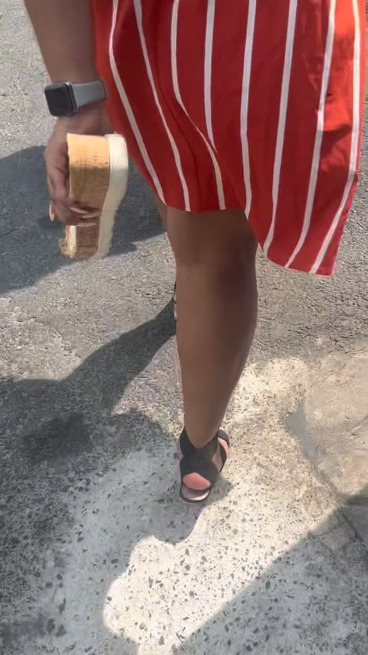 Let me tell you about the time my sandal gave up on me in the middle of Phuket Old Town. Apparently, 90+ degrees and sidewalk adventures were too much for the glue holding my shoe together 😅
#TravelWithKenH #PhuketChronicles #Storytime #TravelLaughs #ThrowbackThursday