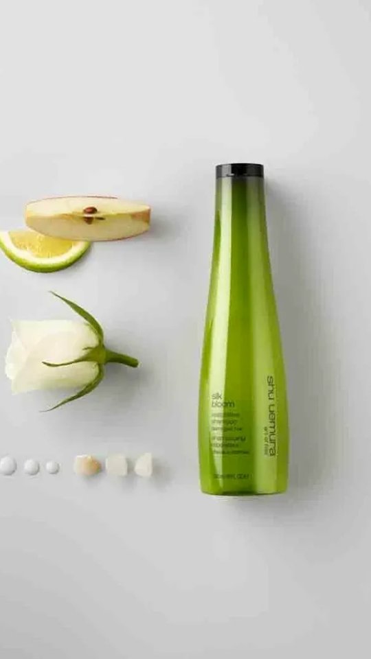 ✨ New brand in our store! ✨
Shu Uemura Art of Hair — Japanese haircare artistry combining advanced science with traditional ingredients.
💫 Discover the Color Lustre line — the perfect choice for color-treated hair.
Formulated with sake kasu extract and niacinamide, it helps preserve color vibrancy, adds shine, and protects from UV and pollution.
🧴 Available now: 🔹 Color Protecting Shampoo
🔹 Conditioner
🔹 Hair Mask
🔹 Color Fixing Spray
🌊 Also discover: 🔹 Ultimate Reset — for extremely damaged hair
🔹 Silk Bloom — restorative care for brittle strands
🔹 Muroto Volume — lightweight volume for fine hair
🌐 Available now at www.skincareboxbeaute.com
💌 Fast shipping across Europe
📦 Japanese haircare in one beautiful box
👉 Feel the difference with Shu Uemura. Your hair will thank you.
#ShuUemura #ArtOfHair #ColorLustre #JapaneseBeauty #HaircareRoutine #SkincareBoxBeaute #AntiAgingSolutions