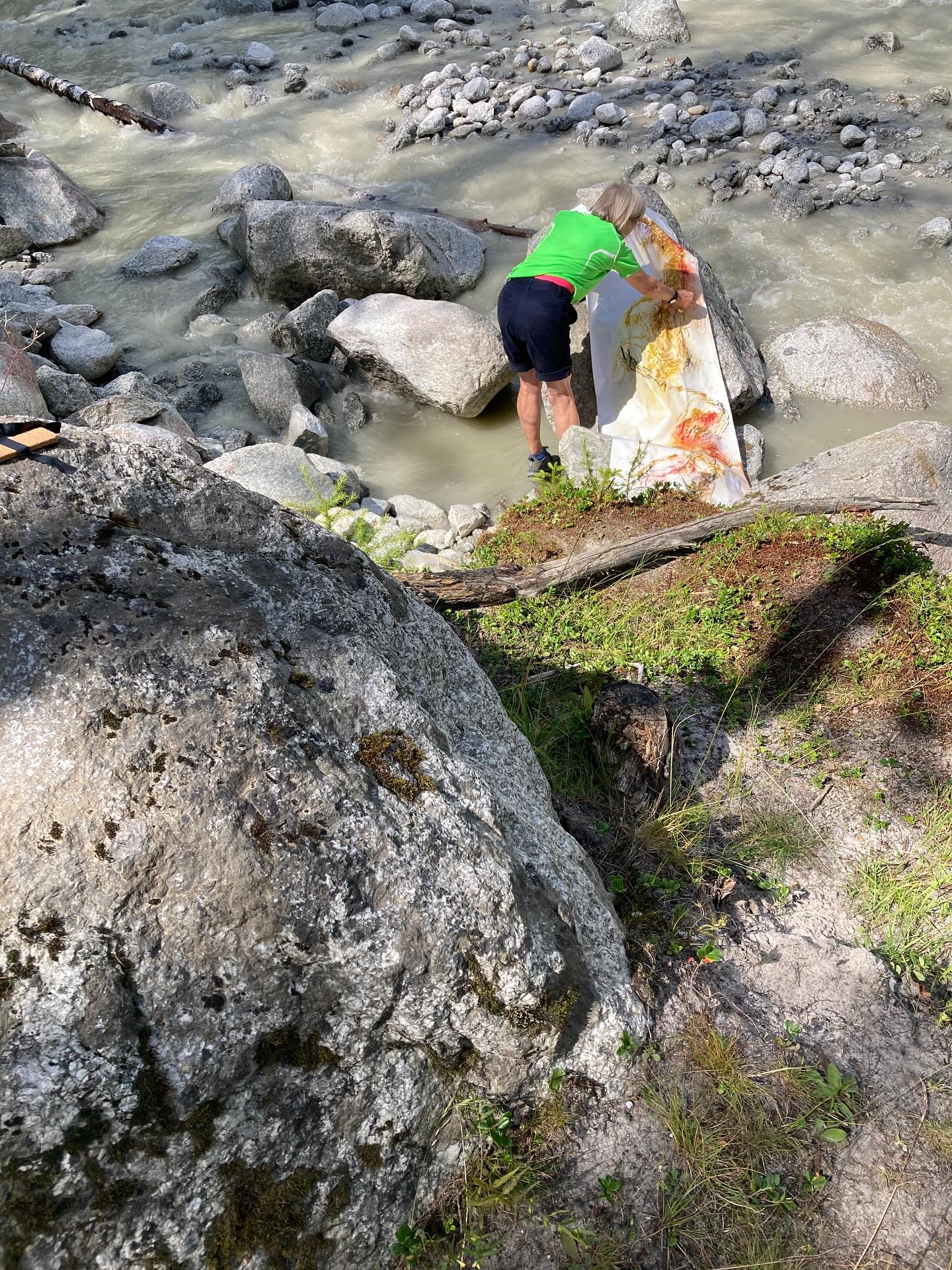 Another river dip in the Arveyron. I worked out that this spot was where the actual Source of the Arveyron ice cave was , as painted by Turner , Towne , Linke…..#pleinairartist#contemporarylandscape#elementalart
