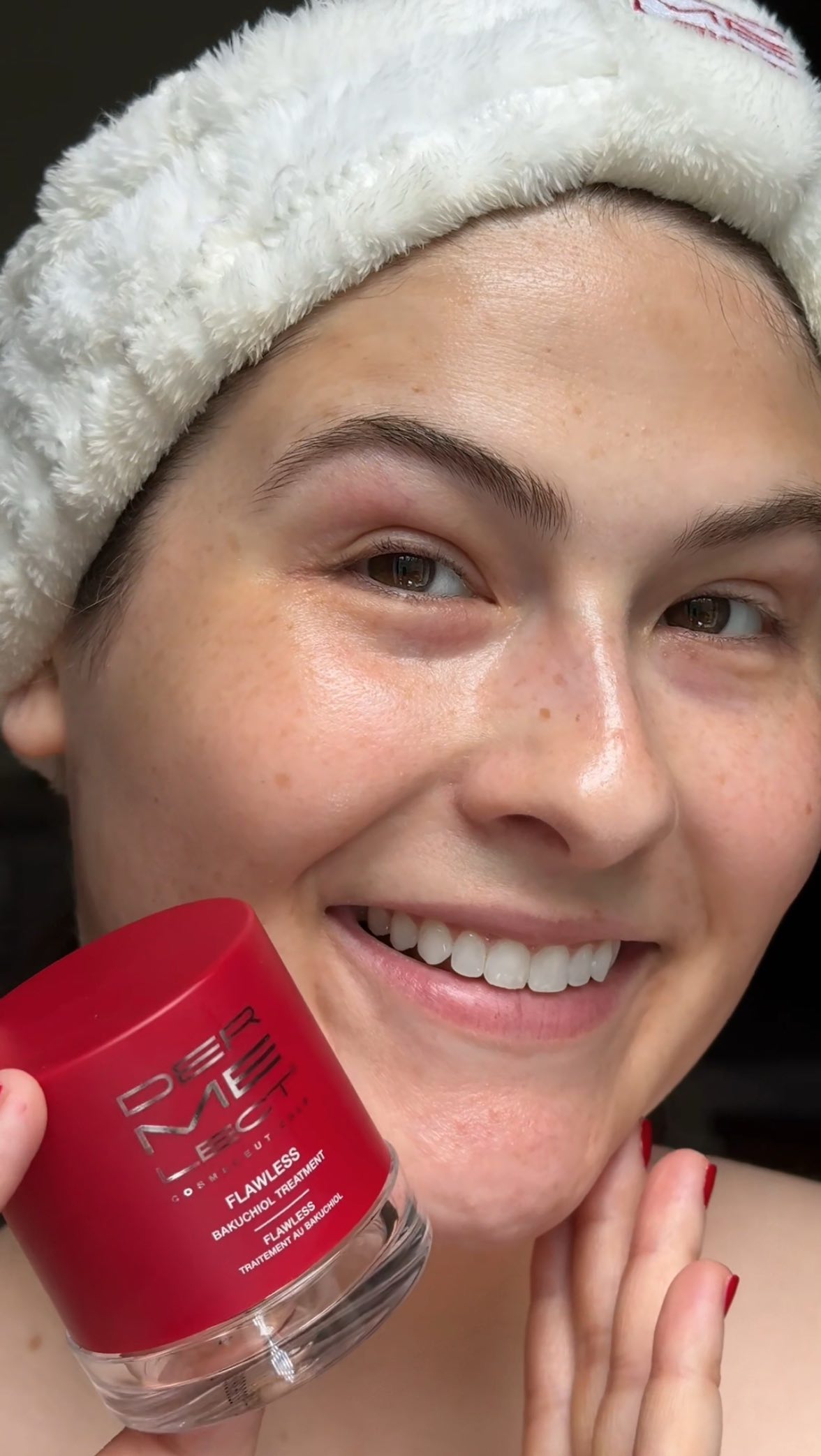 The @dermelect Flawless Bakuchiol Treatment gives me hydrated, plump, and nourished looking skin without the drying and damaging effects of retinol. A new staple in my routine - thanks you Dermelect and @fromthelobby!
#makeup #makeupartist #freelancemakeupartist #mua #nycmua #skincare #skincaregoals #skincsreugc #dermelectpartner #fromthelobby #ugc #ugccreator #ugcexample