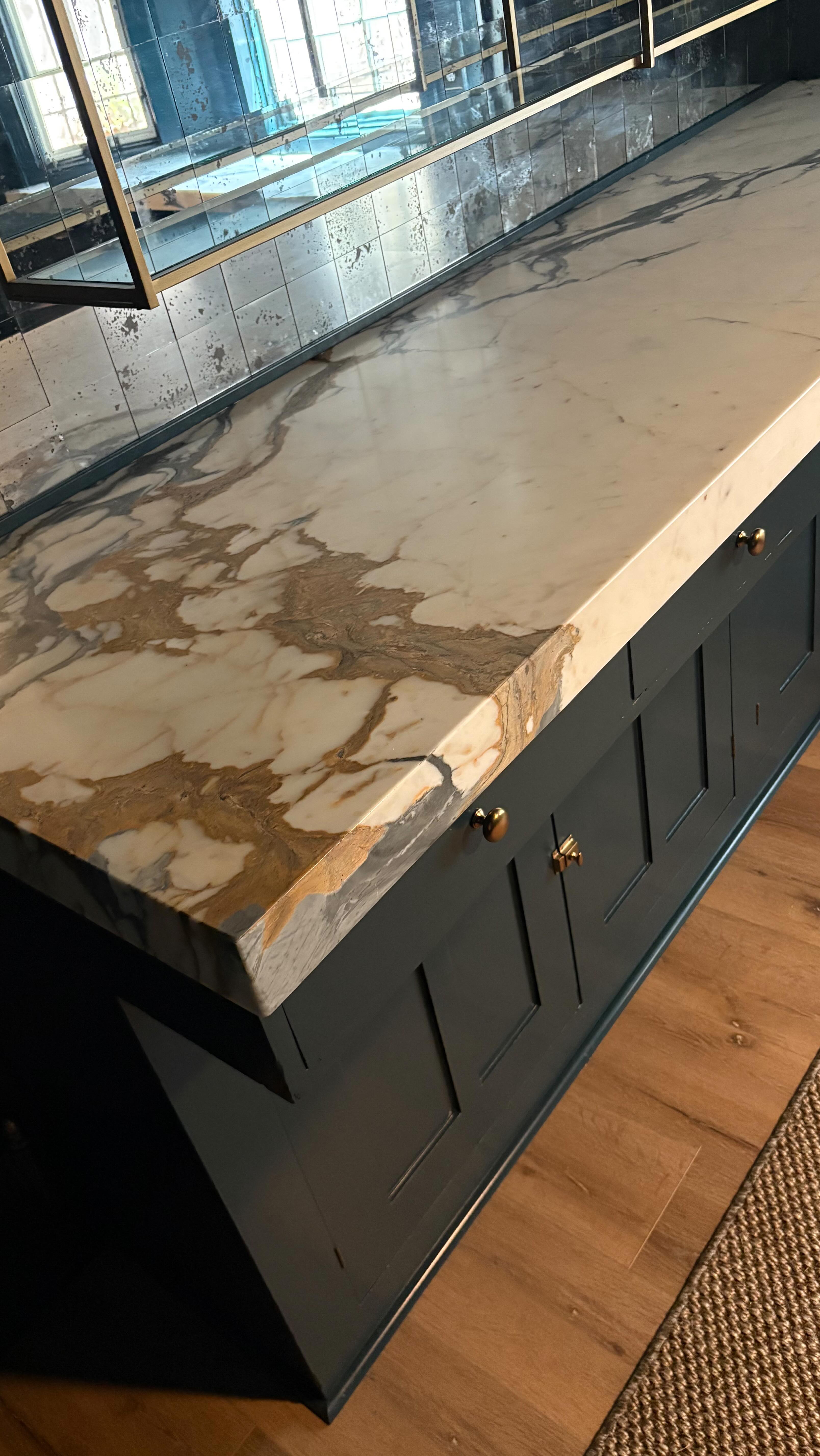 O B S E S S E D. The Basement Speakeasy project is complete and it turned out incredible!! The marble, the roman clay, the custom mirrored tiles - SUCH a vibe down here. We are so grateful for our wonderful clients that were willing to do design-forward finishes, it made for a truly custom space! Thank you to our fabulous trades and suppliers for helping bring this project to life: @stoned.marbleandgranite @francinimarble @zrcustompainting @ironabode @bedrosians.boise @bedrosianstile
#boise #boiseinteriordesigner #boisegeneralcontractor #boiseremodel #remodelbeforeandafter #northendboise