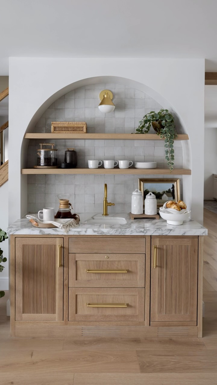 There’s something about an archway that makes you pause.
It softens a space, draws you in, and makes a house feel like a home.
Arches invite you to slow down, look up, and feel something.
A quiet elegance that never shouts—just whispers welcome.
#moderninteriordesign
📸 @ryanshapirophotography
—
modern interior design, soulful spaces, quiet home moments, moody color story, soft contrast, layered design, timeless finishes, calming spaces, architectural millwork, warm layered home, neutral interiors, curated details, organic modern, minimal but layered, collected living