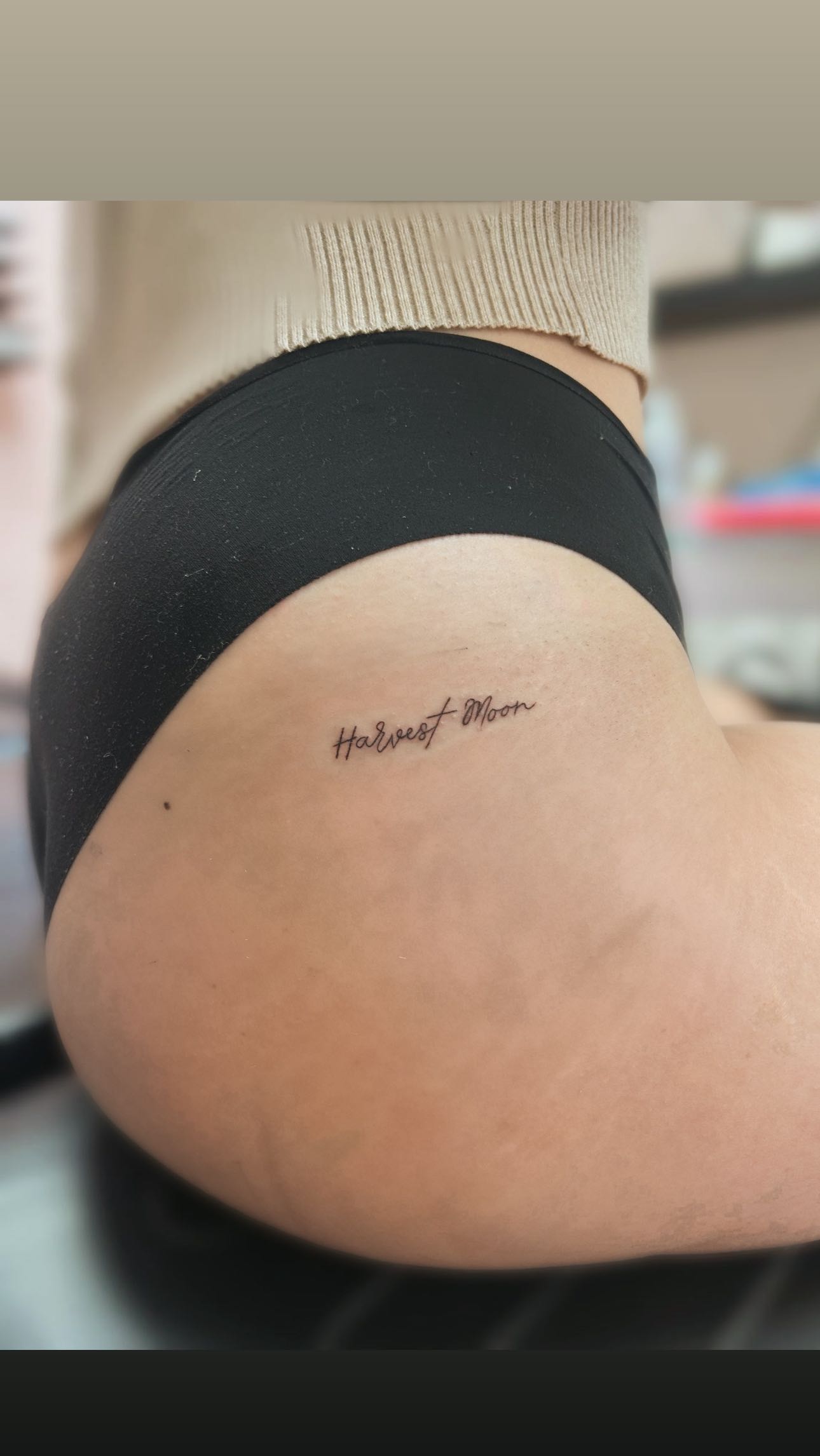 #ThickThighs & #Finelines 🤩 @an.arch.above