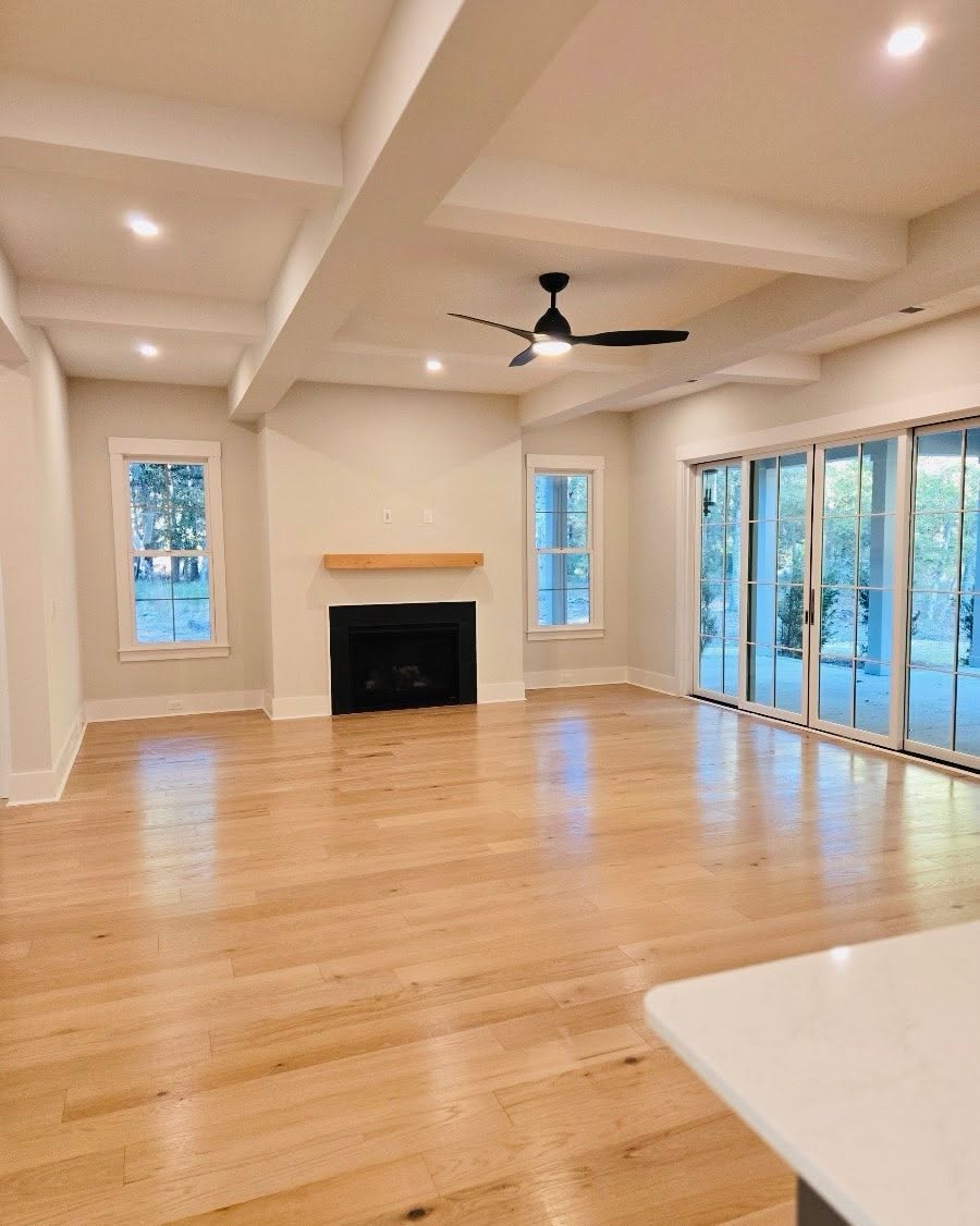 This Charleston new build is clean, beautiful👏 and ready for its owners! Move in clean = ✔️and 5 ⭐️ #CharlestonCommercialCleaning