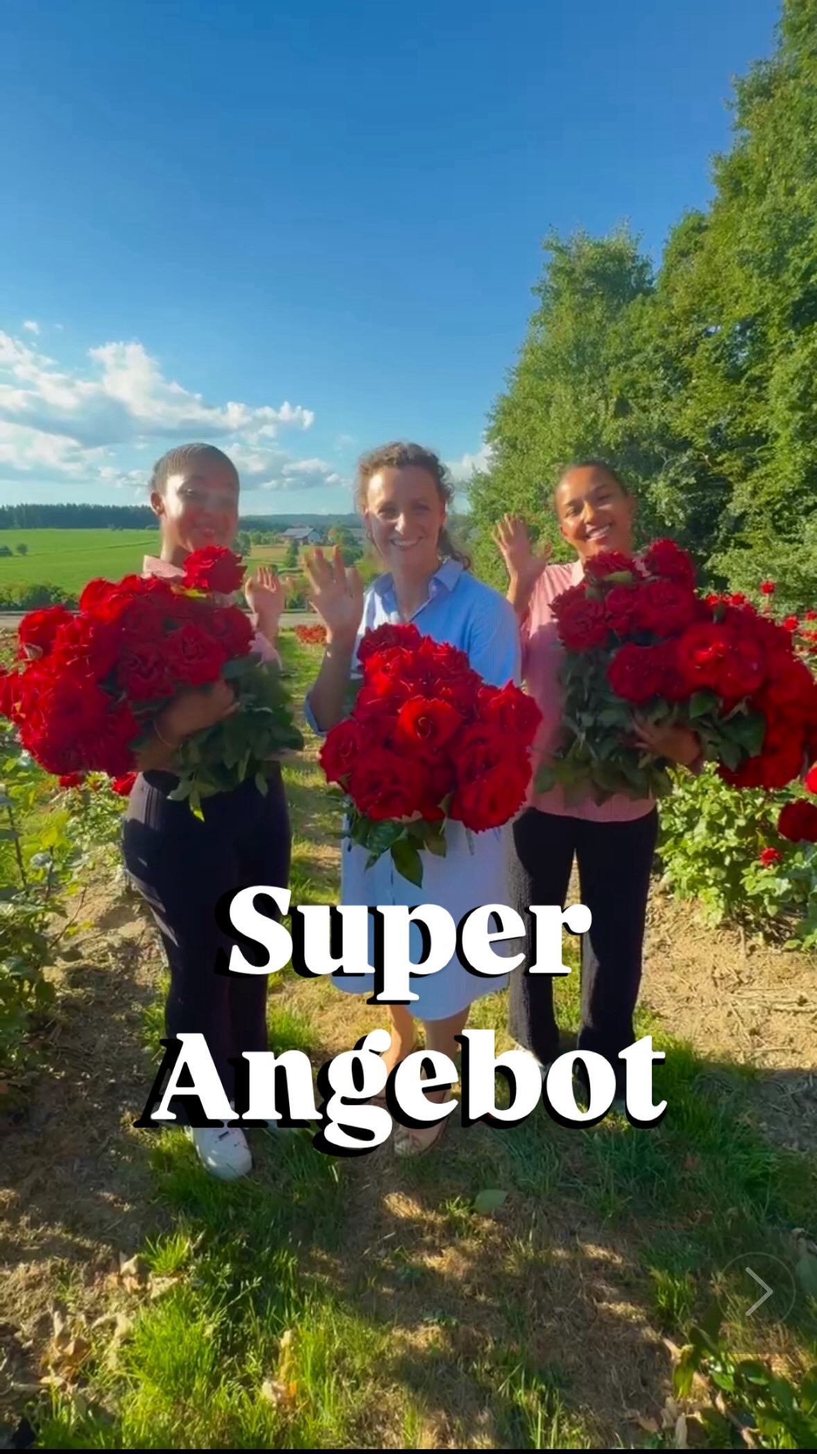 Rosen. Rabatte. Richtig viel🌹
Jetzt! Das Angebot läuft noch!
👉 1 Eimer Rosen = 12,50 €
👉 2 Eimer Rosen = 17,50 €
= Ihr spart 7,50 € – das sind 40 %!
Die Saison läuft. Die Rosen blühen.
Kommt vorbei, gönnt euch Duft und Farbe satt
– direkt vom Feld, täglich frisch geschnitten.
Euer Markthalle Wassmer Team
#freilandrosen #markthallewassmer
*die Aktion ist nicht kombinierbar und nur so lange der Vorrat reicht. Tagespreise.