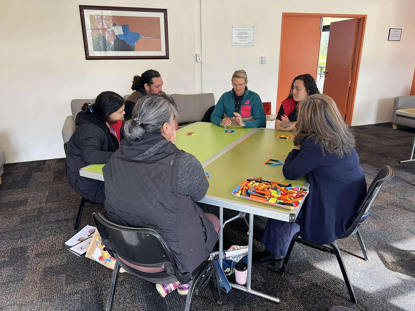 Ngā papamahi o te rangi nei. 🙌🏽💛 #huirumaki #teataarangi #teātaarangikitepāpakanuiāmaui #tereomāori