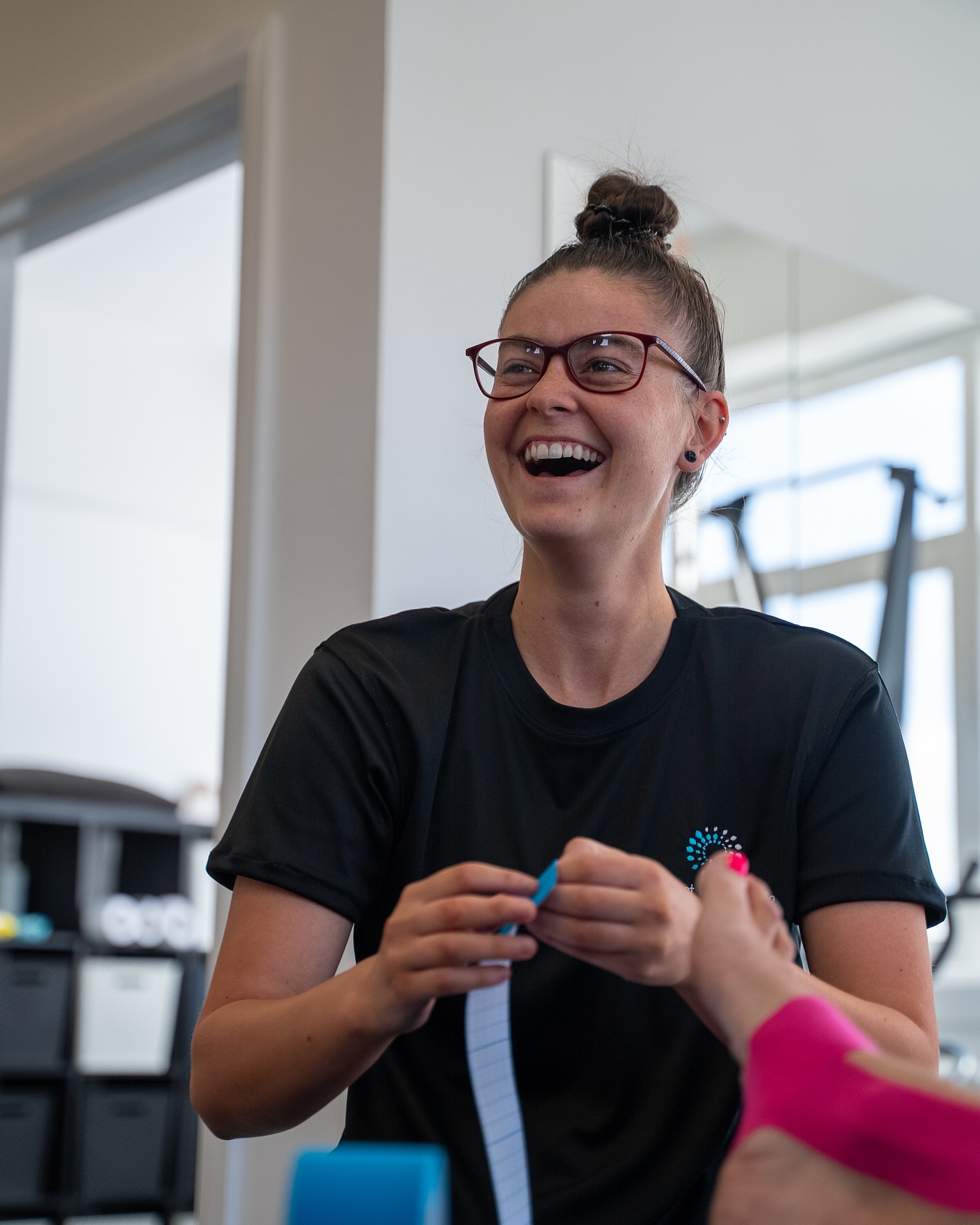 Welcome Erin! It’s fantastic to introduce Erin to the Impact team! @erin_coll
Erin graduated from Ulster University with a BSc (Hons) degree in Physiotherapy and holds a degree in Sports and Exercise Science. She is also a qualified personal trainer with a strong interest in strength and conditioning. Erin uses her experience to take a holistic ‘hands on’ approach that compliments an exercise-based rehabilitation to improve patient performance. Moreover, Erin has over five years’ experience in running her own successful clinic in Donegal.
Outside of work, Erin enjoys hiking mountains, going to the gym, and playing football. She previously played for Derry City in the Danske Bank Women’s Premiership, bringing firsthand experience of the demands of high-level sport into her clinical practice.
#welcome #team #physio #impacthealthphysio #letsgo #newtownabbey #belfast #donegal #goodvibes
Thanks @snapsbyjordan 📸