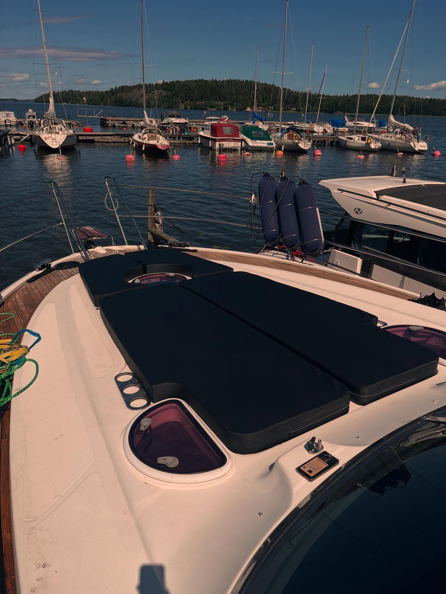 #båtdynor #nytt #svart #enhörna