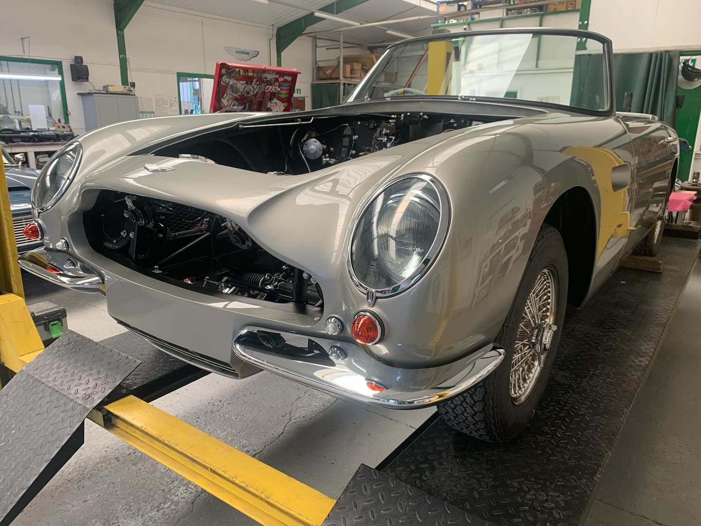 Our Aston Martin DB6 Volante restoration being built to perfection #astonmartin #DB6 #Volante #classicastonmartin #classiccarrestoration