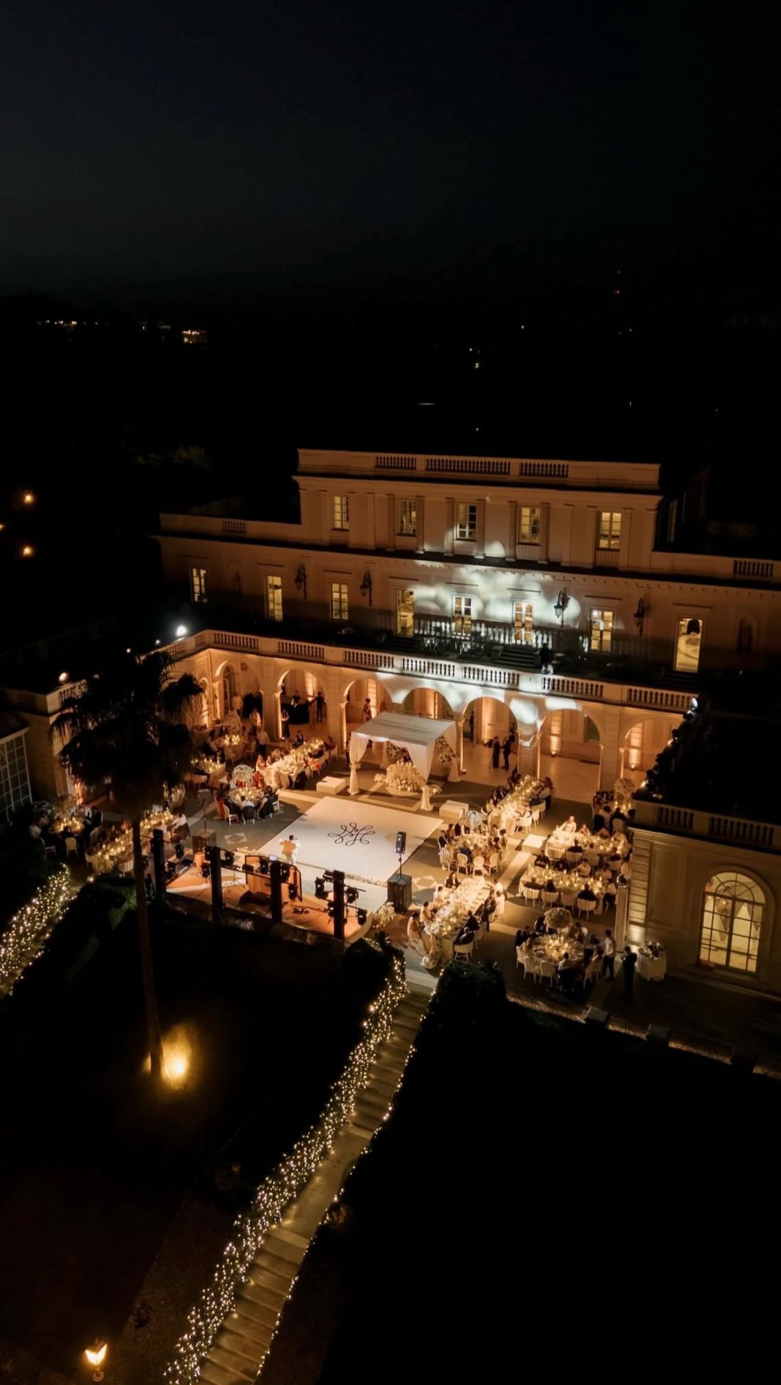 Rome didn’t see it coming.
#eventproductions #eventproductionshow #airplayexperience #party #lifestyle #entertainment
Editing by @aurastudioparis