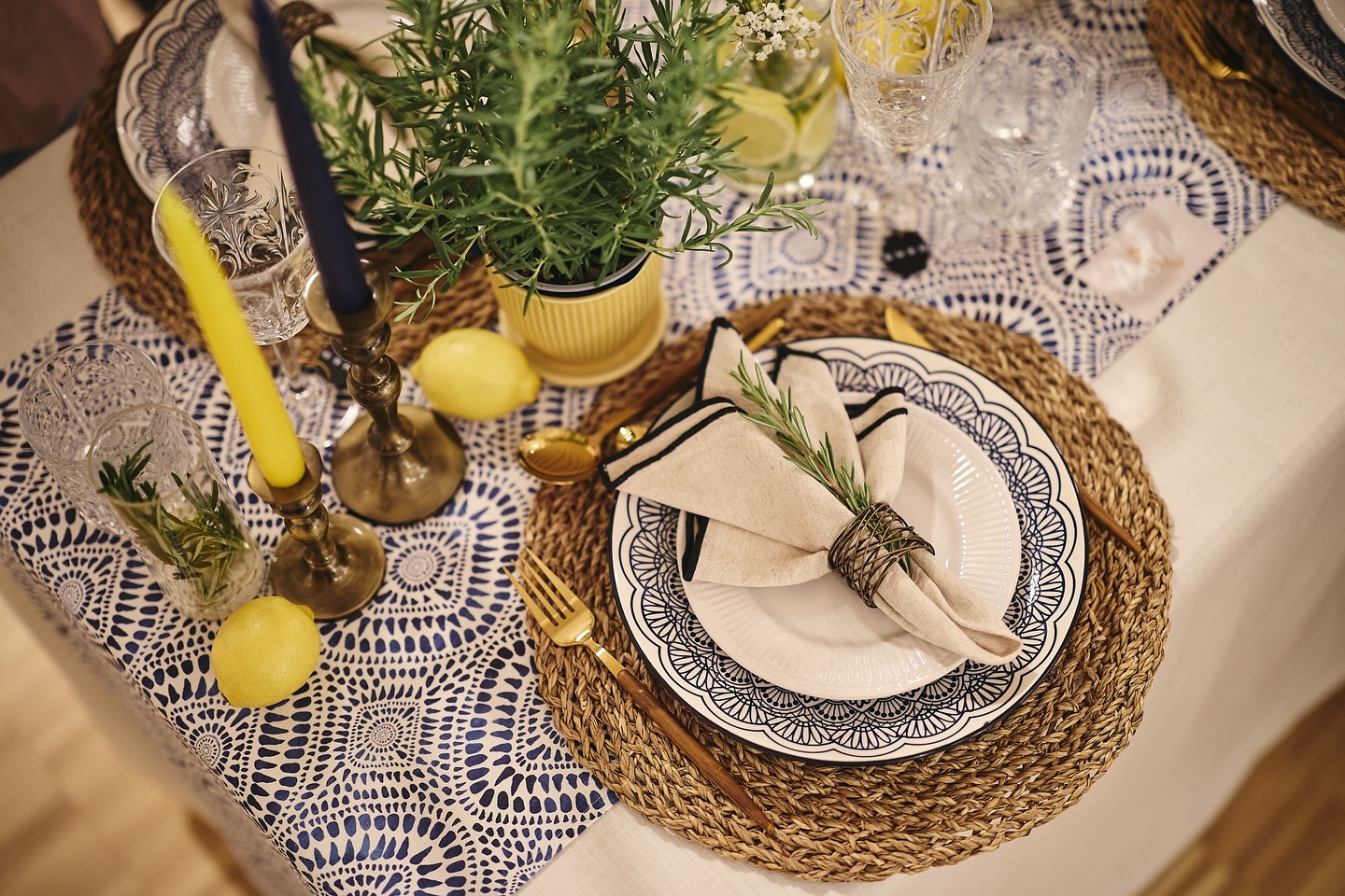 We were brought in by @smeg_uk to design and deliver an immersive tablescaping experience as part of their “How to Recreate an Italian Alfresco Summer’s Evening” event — and it was such a pleasure to bring our creative approach to their beautiful Flagship store showroom 🍋✨
Our aim? To inspire guests with a table that looked stunning but felt totally achievable — using everyday herbs, lemons, layered textures and a relaxed, Mediterranean spirit.
We wanted people to walk away thinking, “I could do that at home” — and judging by the smiles and conversations, they absolutely did 💛
Beautiful photos taken by a lovely photographer @sam_allard_photography @fisherstudiosuk
#CushteLondon #SmegUK #TablescapeInspo #ItalianAlfresco #InteractiveTablescaping #corporatetablescaping #brandevent #TablescapeDesign #LemonTablescape #HerbCentrepieces #SummerStyling #TablescapingWithHeart #DinnerPartyInspo #TableStylingUK #CreativeEvents #HomeStylingIdeas #StyledByCushte #SmegEvent2025