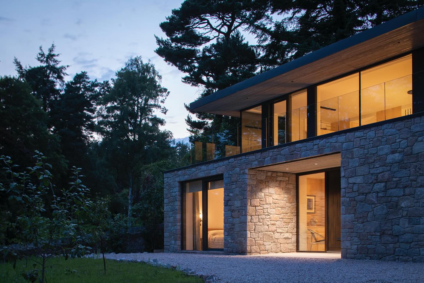 Horizon sliding doors offer the perfect balance between lift and slide and huge areas of glass. Each door comes as standard aluclad for low maintenance and triple glazed for extremely low U values. Best of all they look stunning