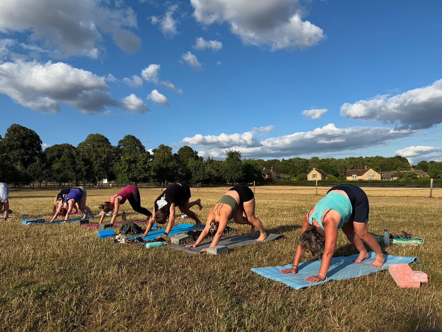 The great outdoors! #fieldyoga #overburyyoga