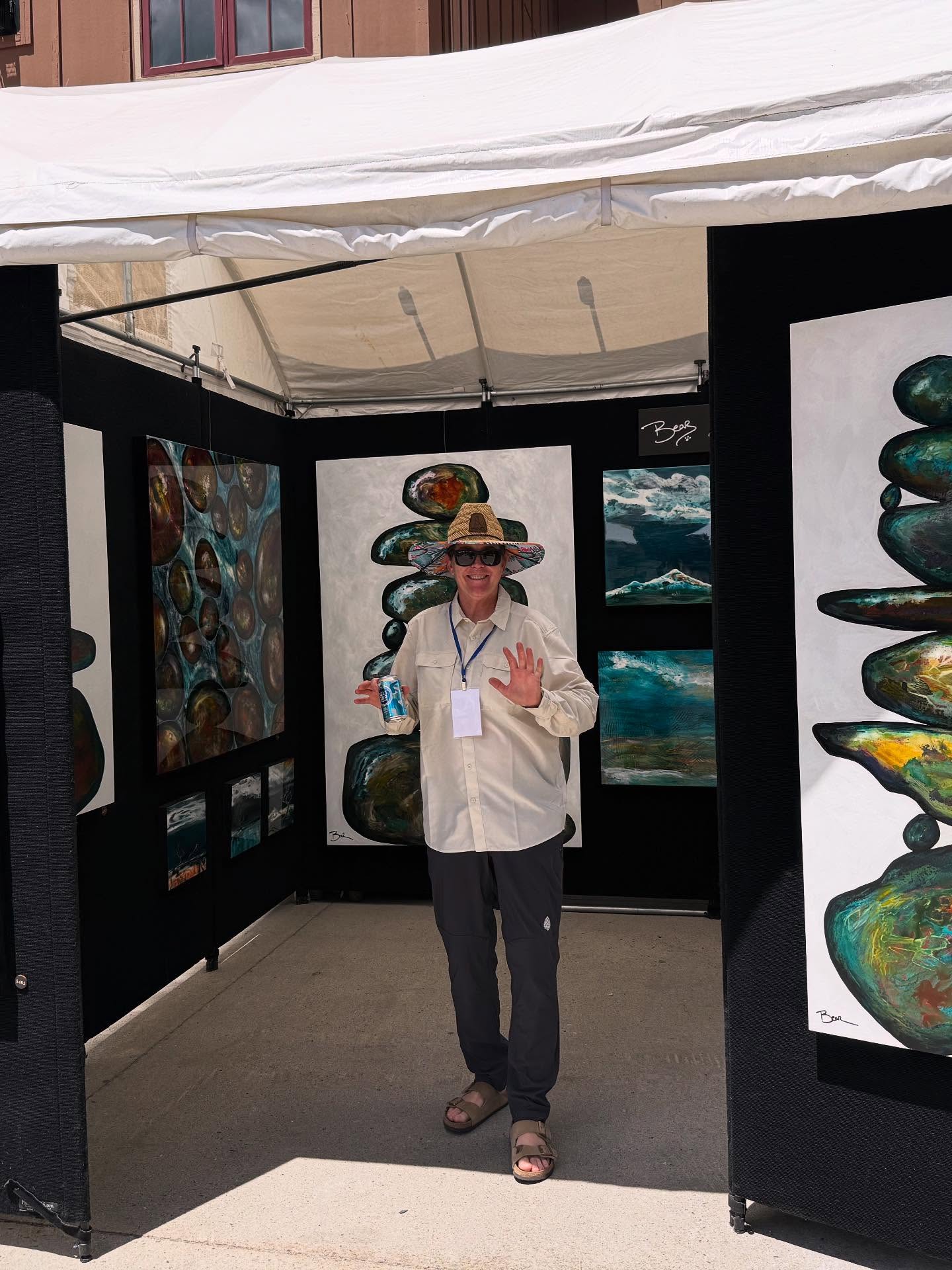 Happy 4th of July!!! We are up and running @mountainartfestivals
Booth 43 Thursday, Friday and Saturday 10-5.
If you are lucky enough to be in beautiful @breckinridge.official area.
Come see me!!!😀
.
.
.
#artfestival #buyartfromartists #buyart #supportanartistyoullfeelgood #colorado #summitcounty #breckinridge #bearsnewwork