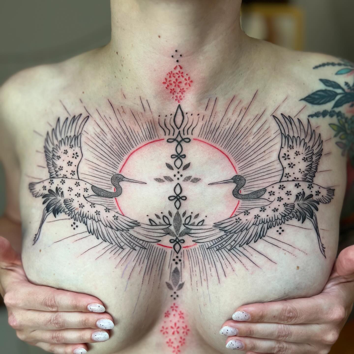 Ticho po volavkách? Ale kdeže... Co začalo pořádně venku svítit pustila sem se do spoustu novinek, které Vám co nevidět odhalím. Slunovrat byl tvořivě zlomový a tak jsem ponořená ve věcech, pro které chystám podhoubí a nejdou vidět... Ale OMG, cant wait. 🤩 Tenhle raketovej pohon už mi chyběl, takže brzy ... ❤️ a během čekání si můžeš užít tyhle boží volavky, které jsem nedávno dělala
#vedometetovani